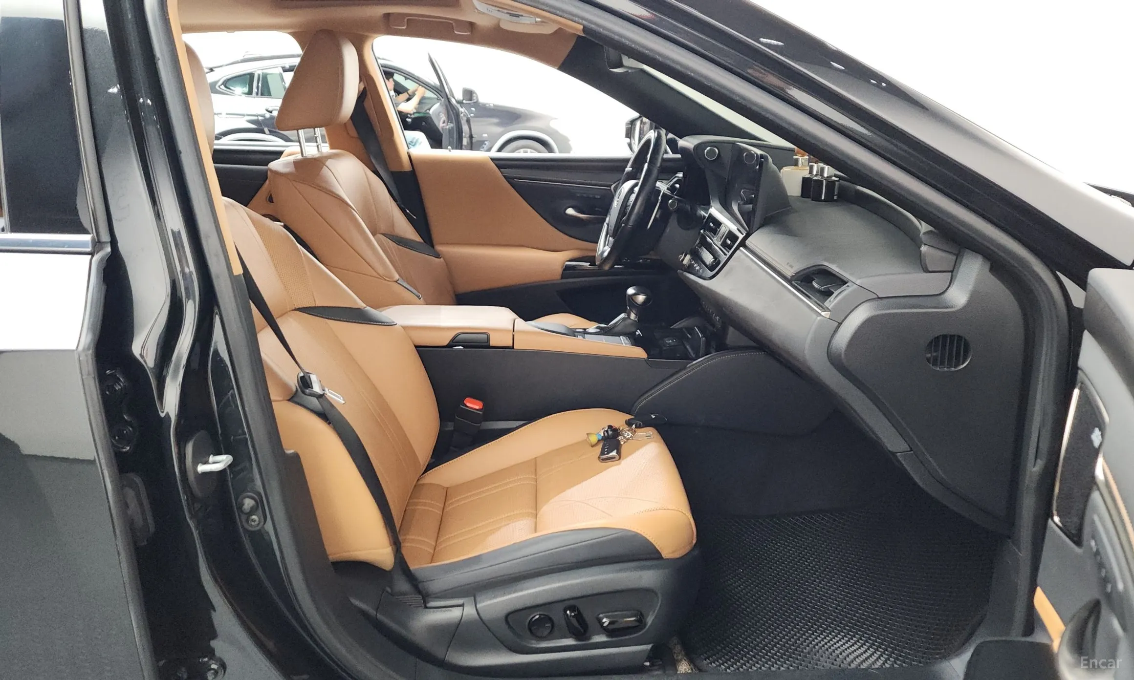 Lexus ES300h 7th Generation превью 11