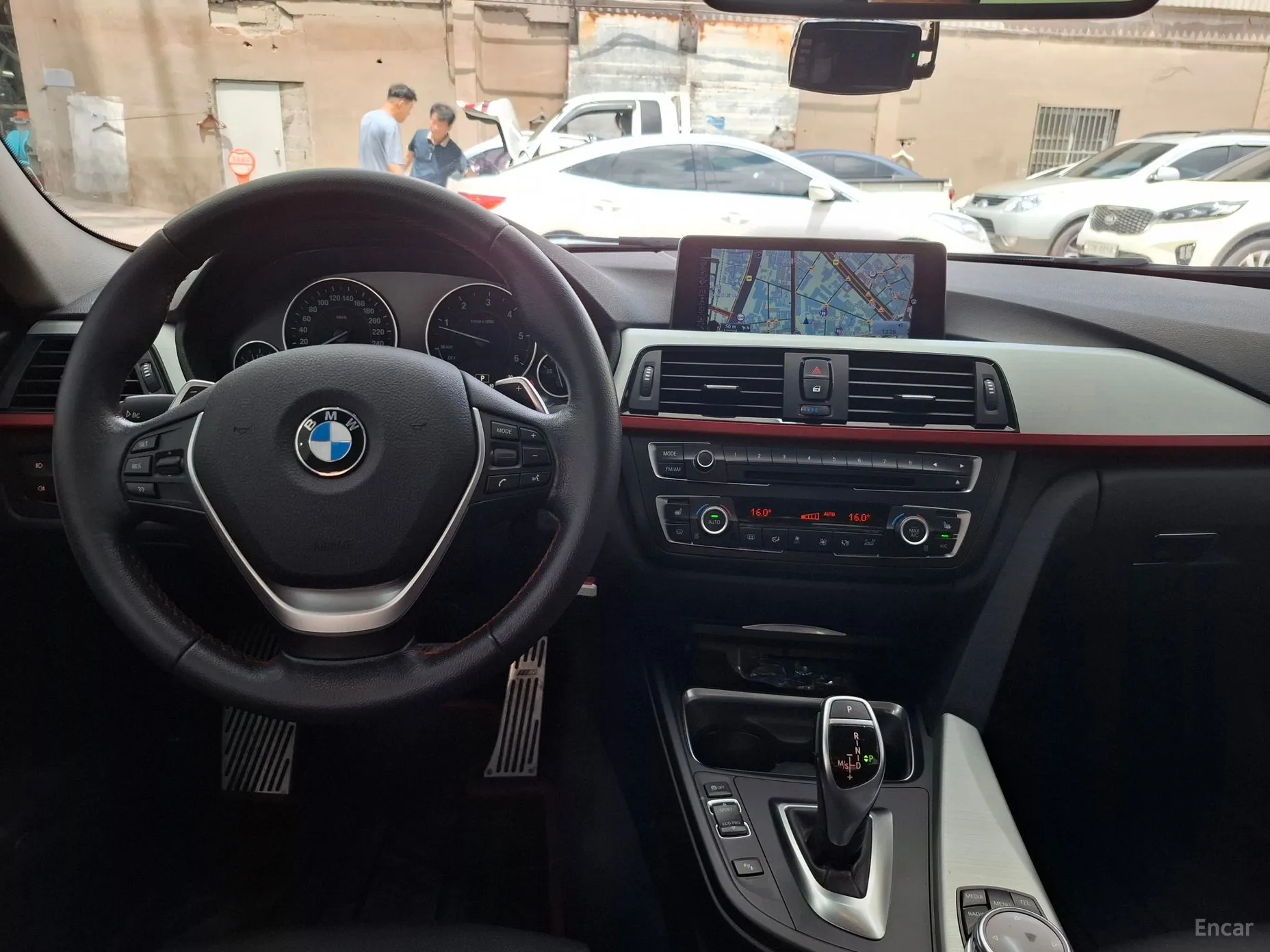 BMW 3 Series (F30) превью 9
