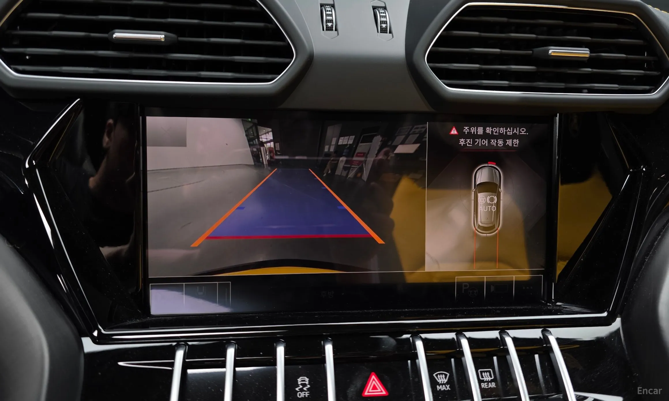 Lamborghini Urus превью 16