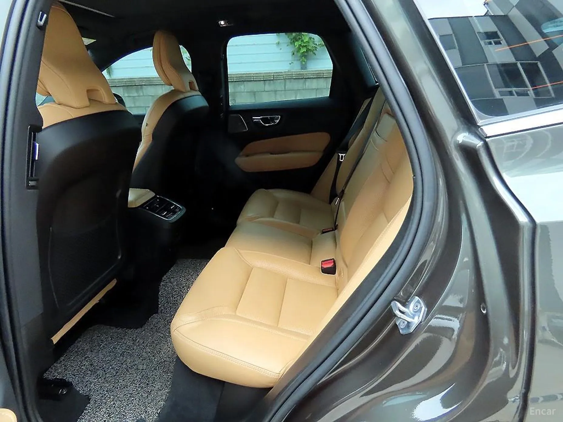 Volvo XC60 Gen 2 превью 6