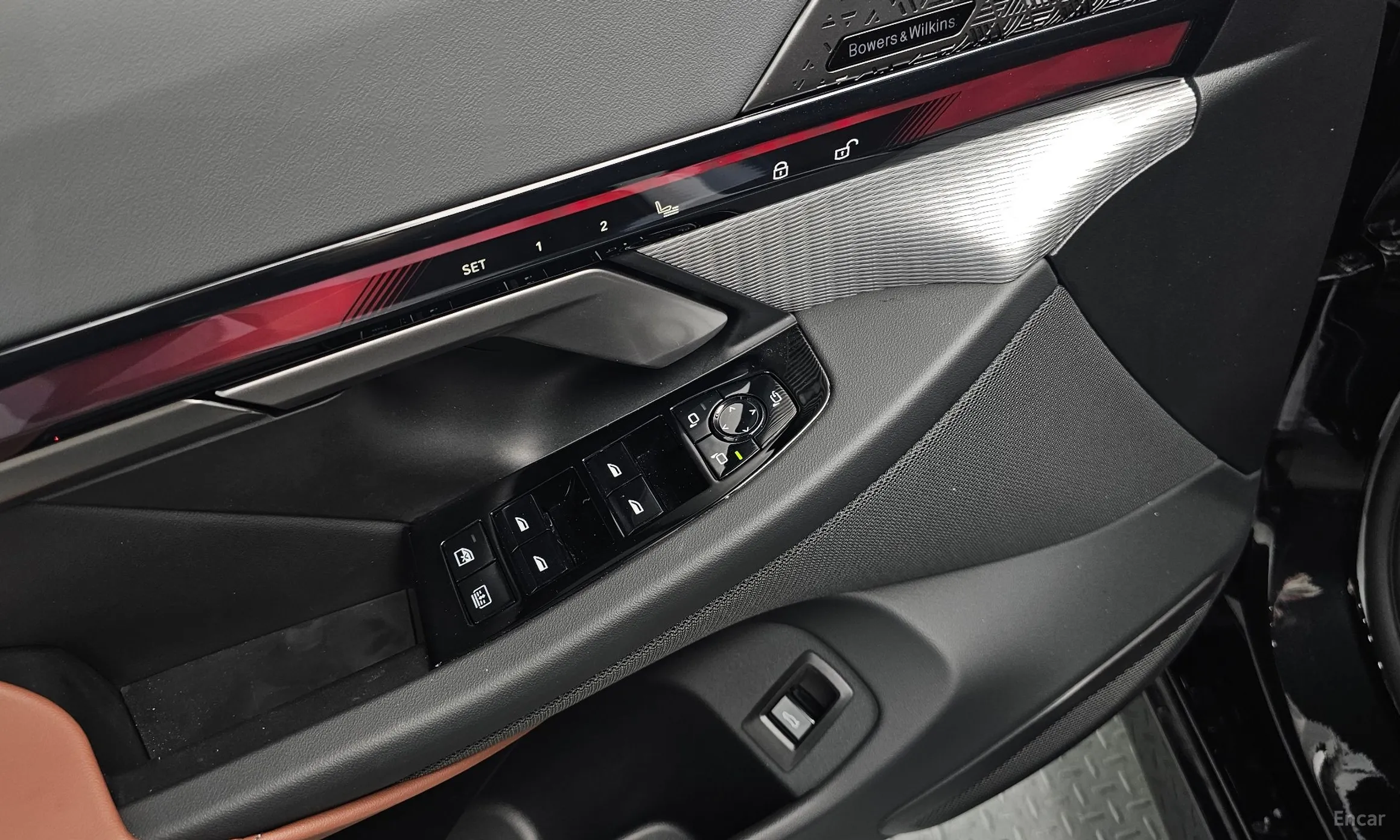 BMW 5 Series (G60) превью 20