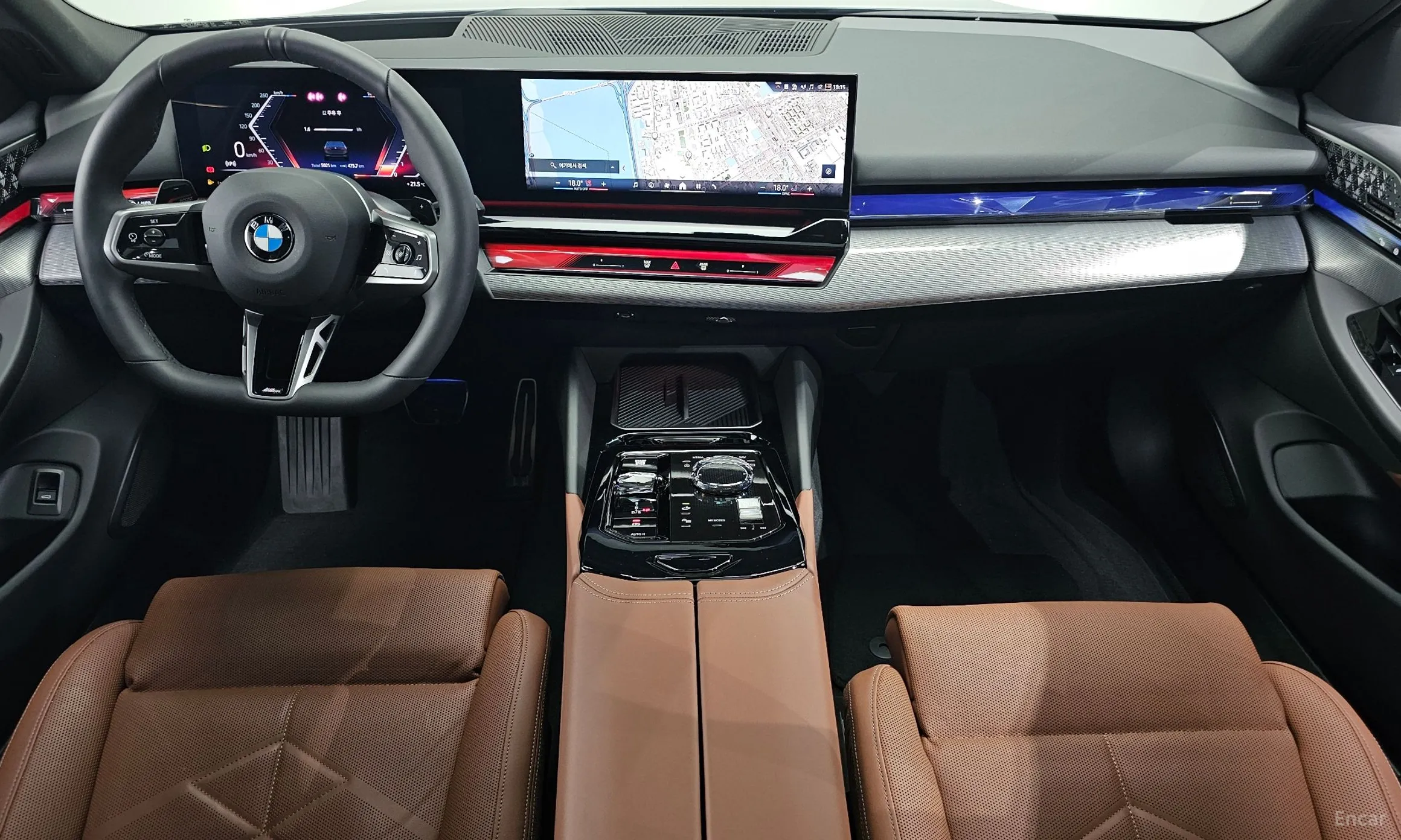 BMW 5 Series (G60) превью 7
