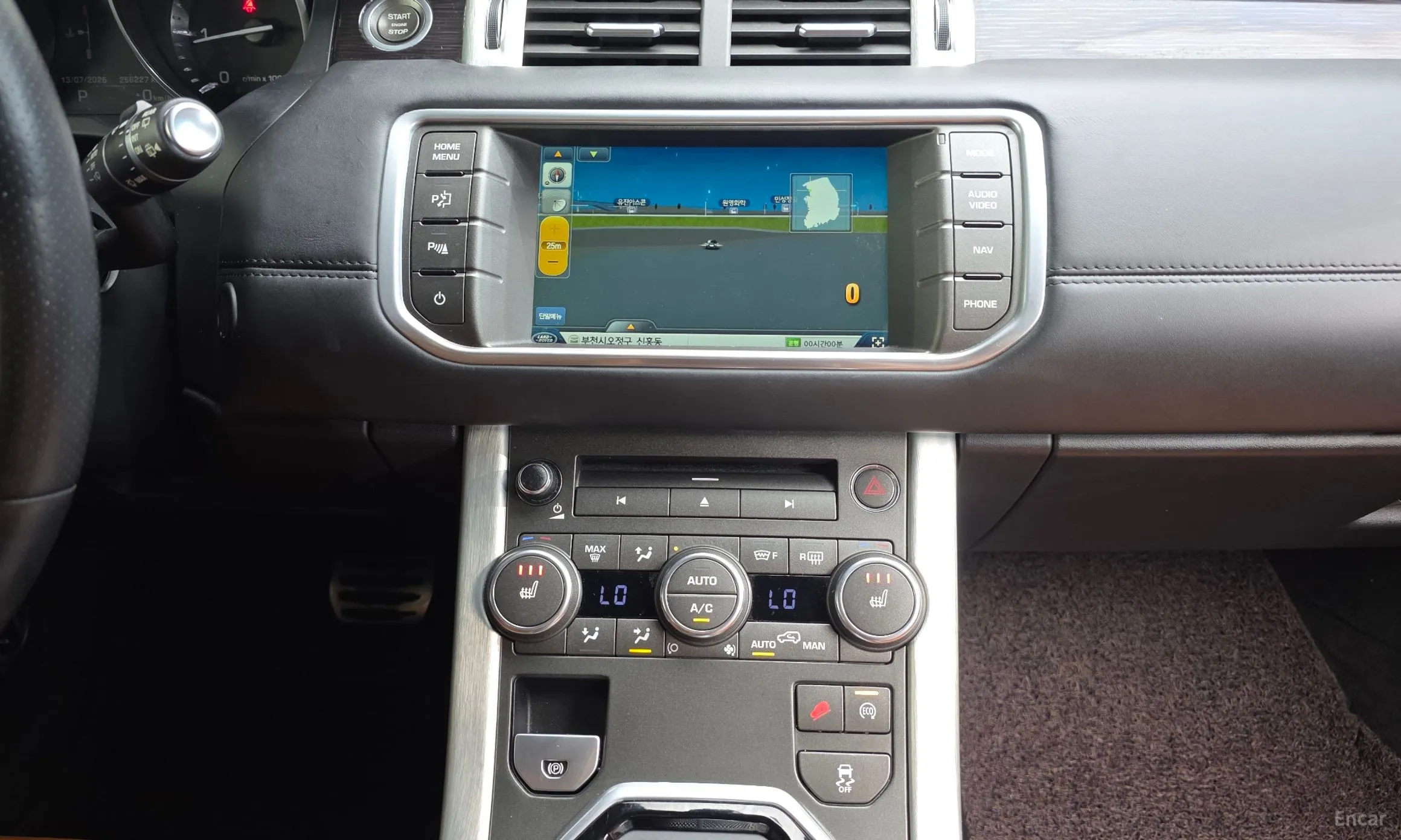 Land Rover Range Rover Evoque превью 14