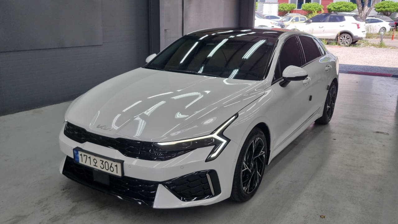 Kia K5 Hybrid 3rd Generation