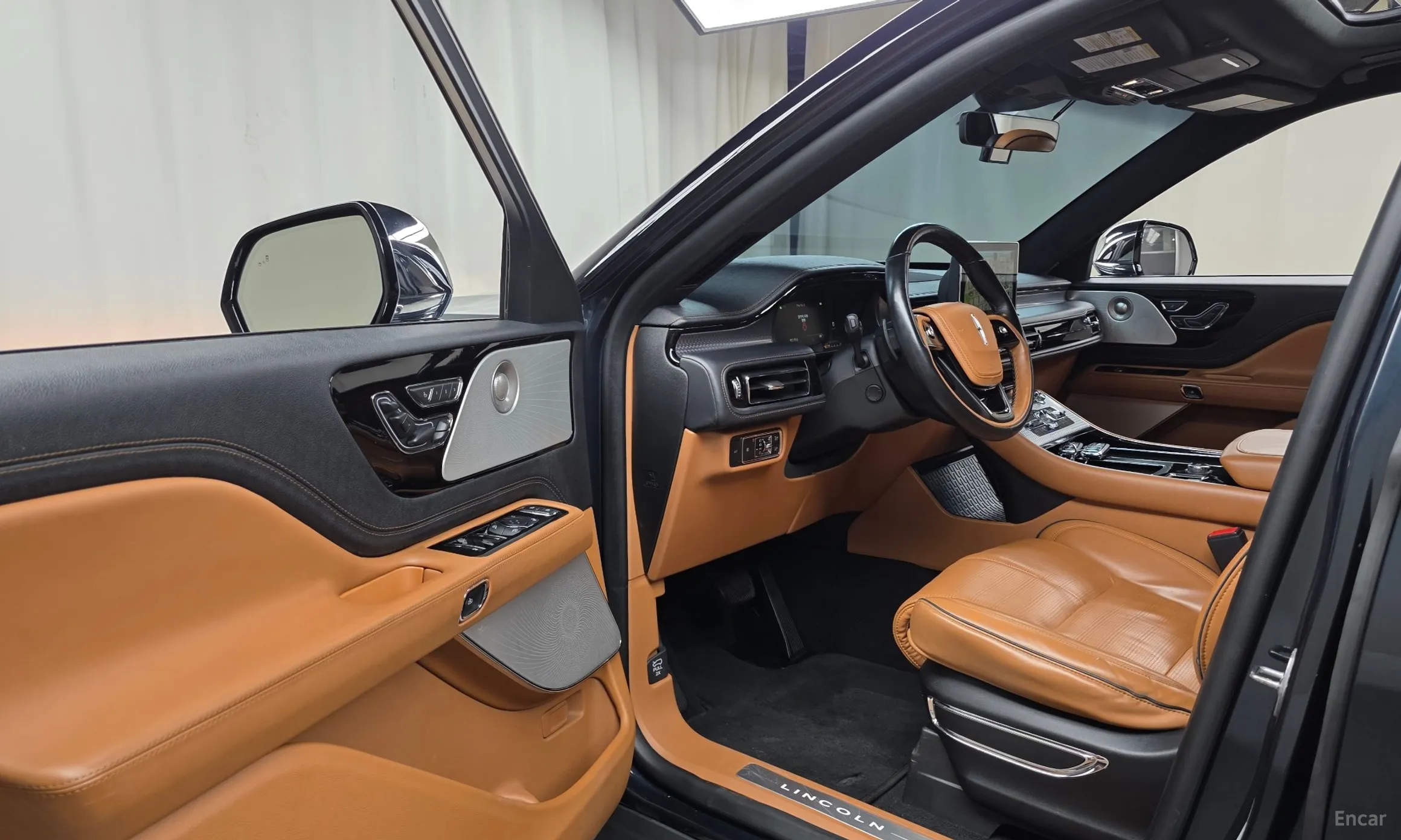 Lincoln Aviator 2nd Generation превью 10