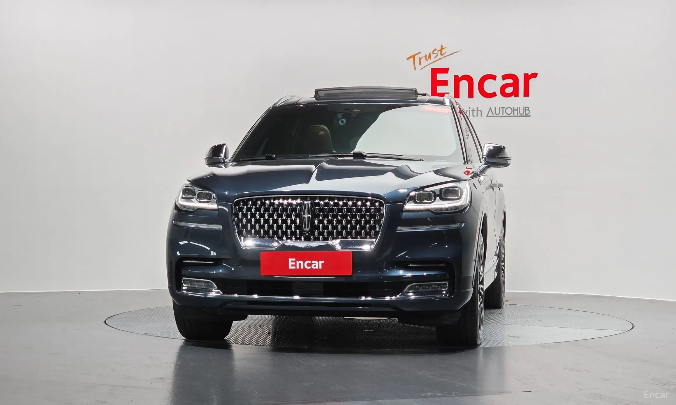 Lincoln Aviator 2nd Generation превью 3