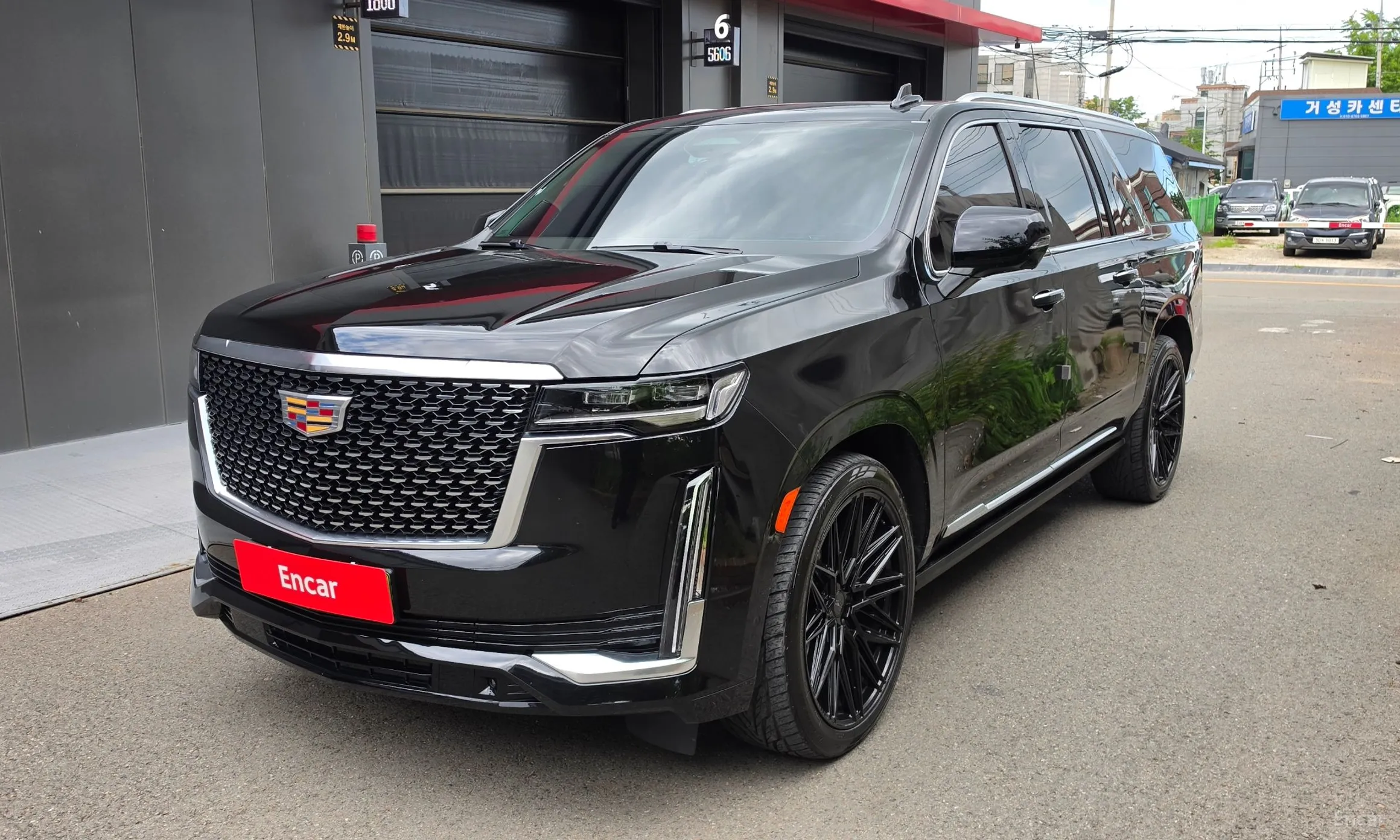 Escalade 5th Generation