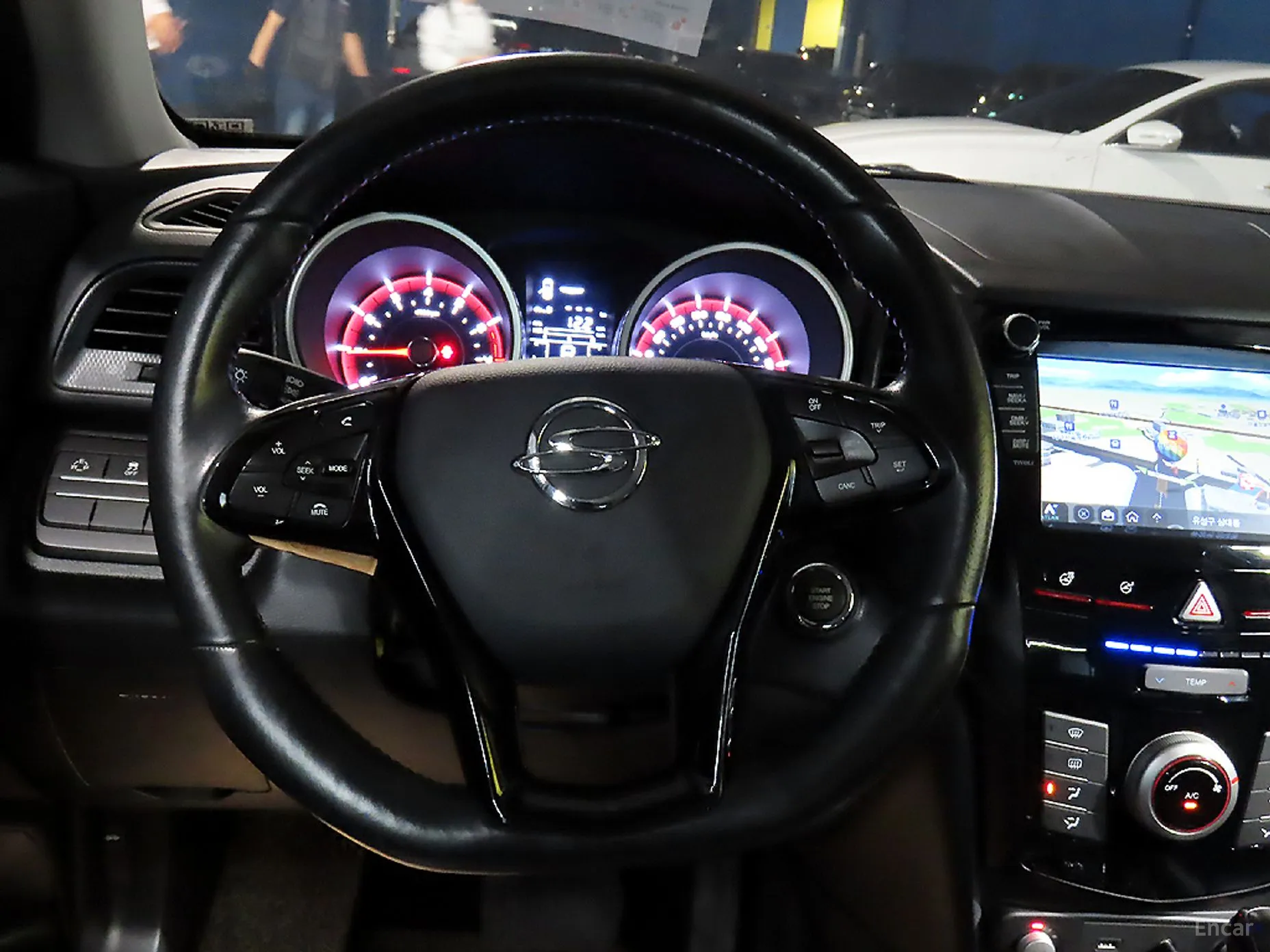 KG Mobility (SsangYong) Tivoli Air превью 16