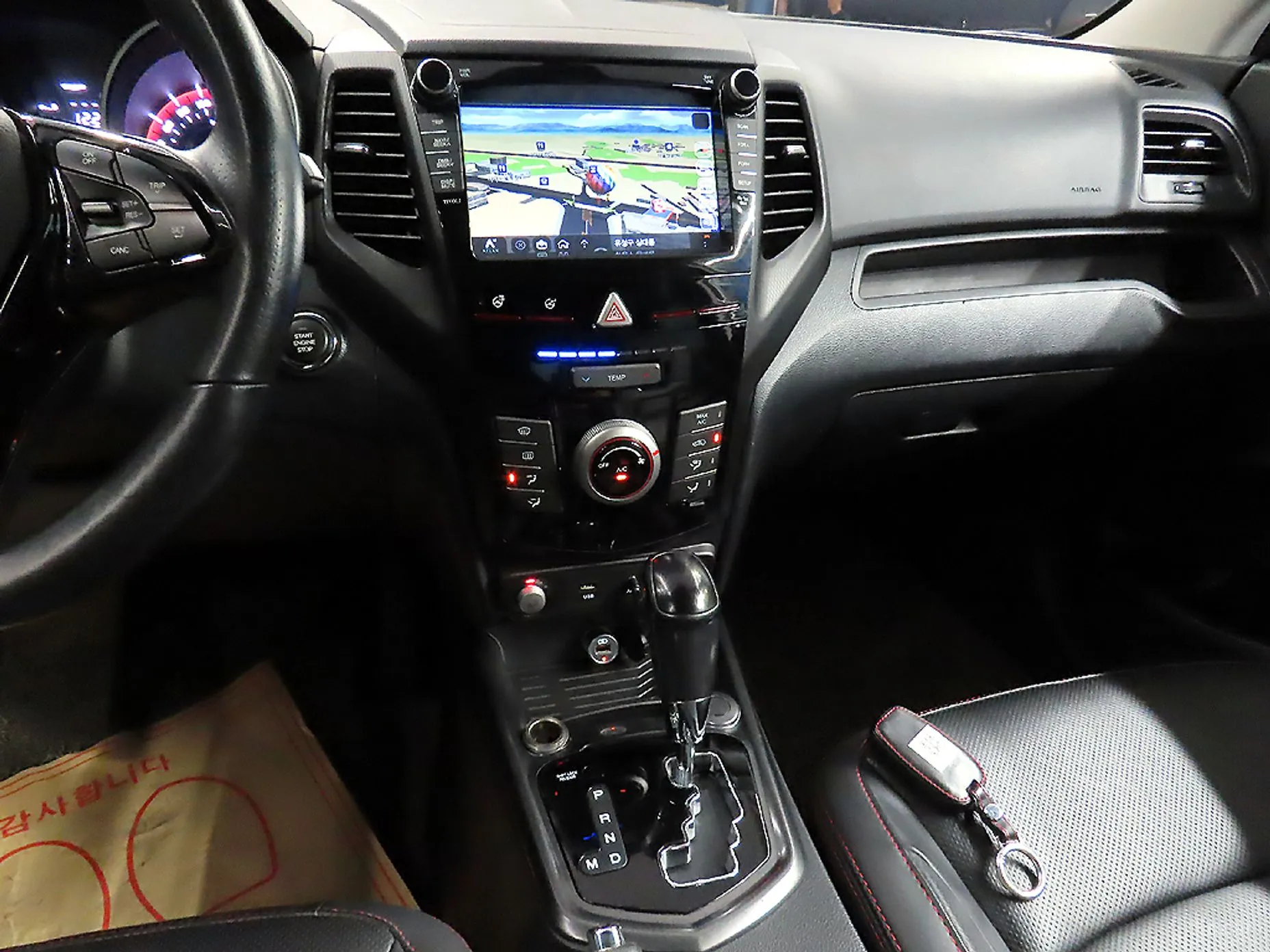 KG Mobility (SsangYong) Tivoli Air превью 18