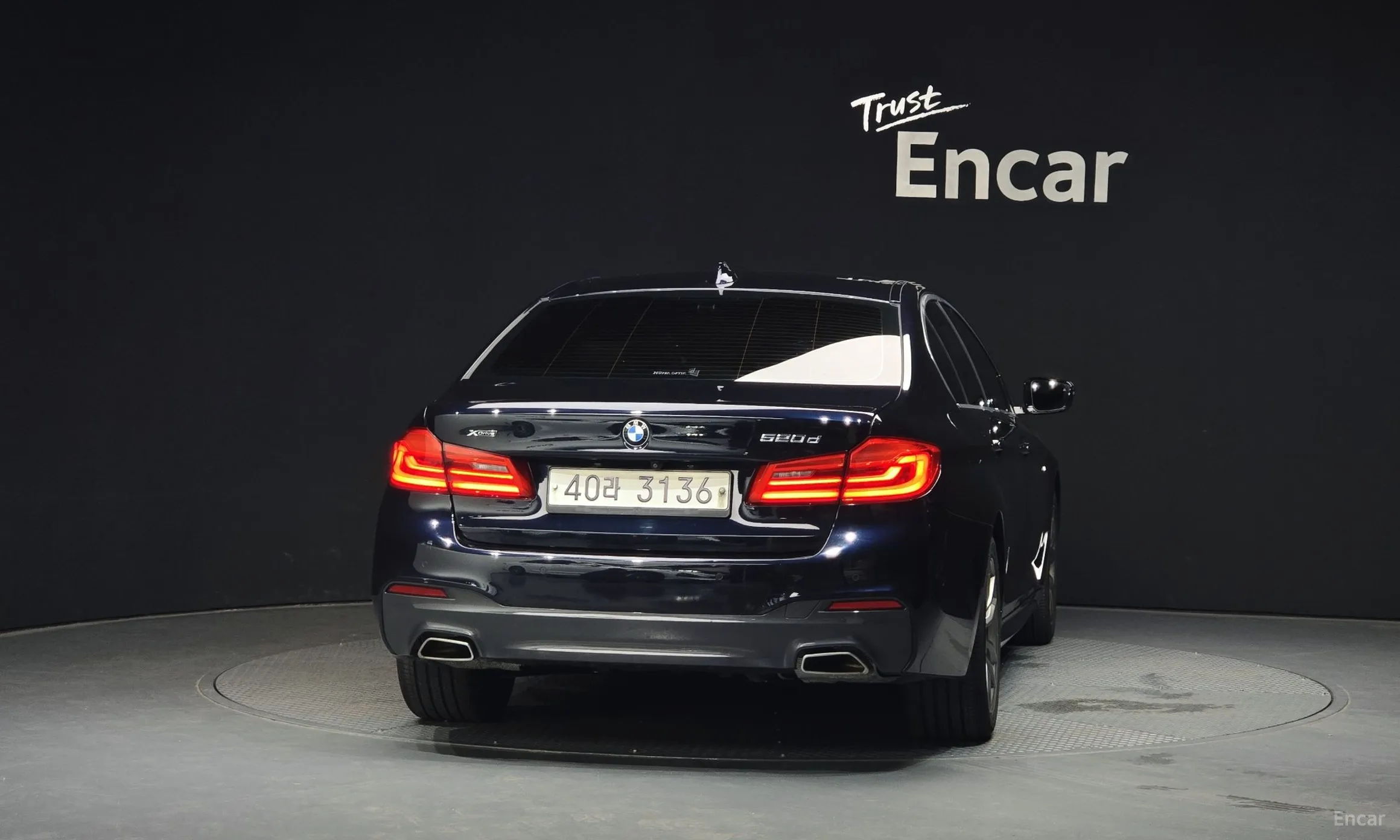 BMW 5 Series (G30) превью 4