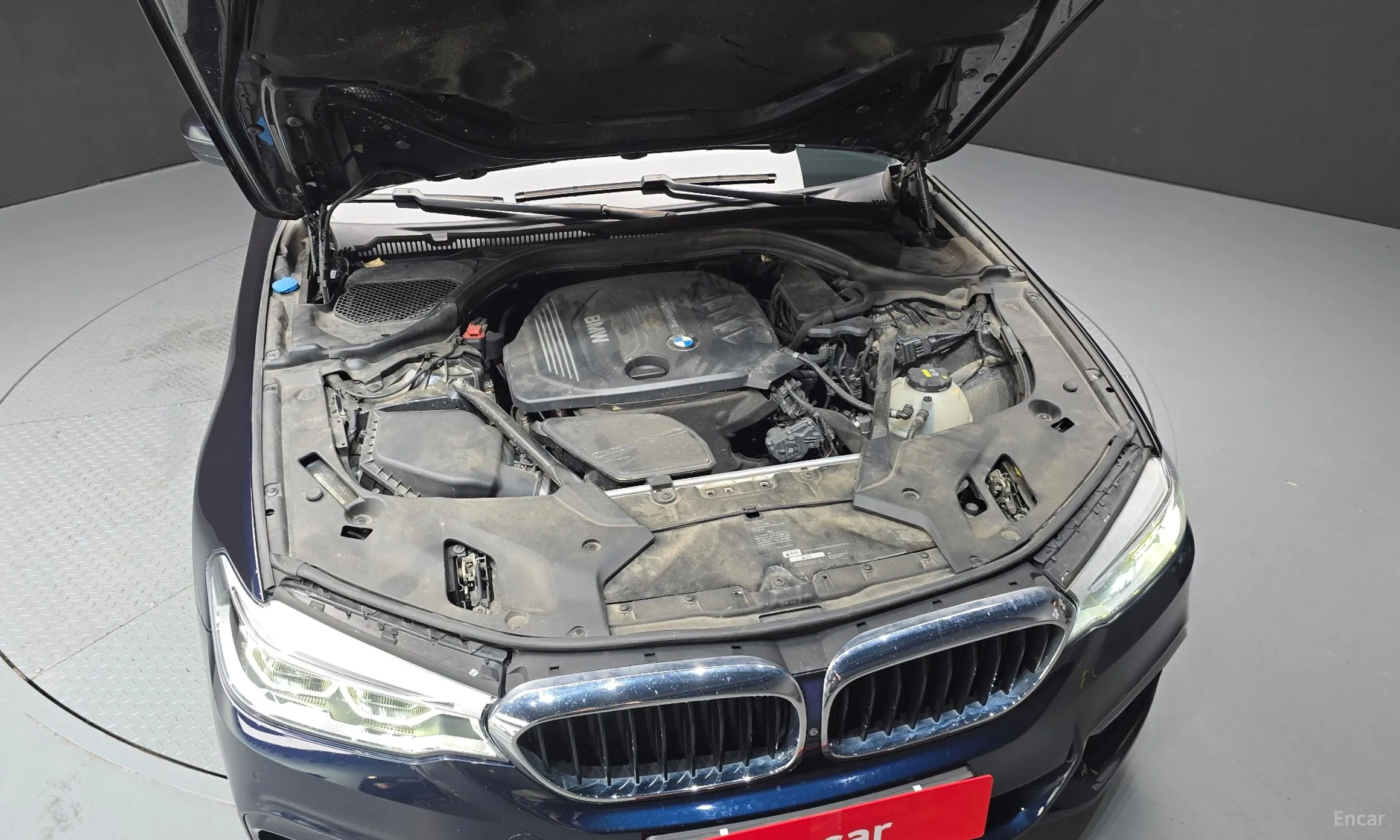 BMW 5 Series (G30) превью 6