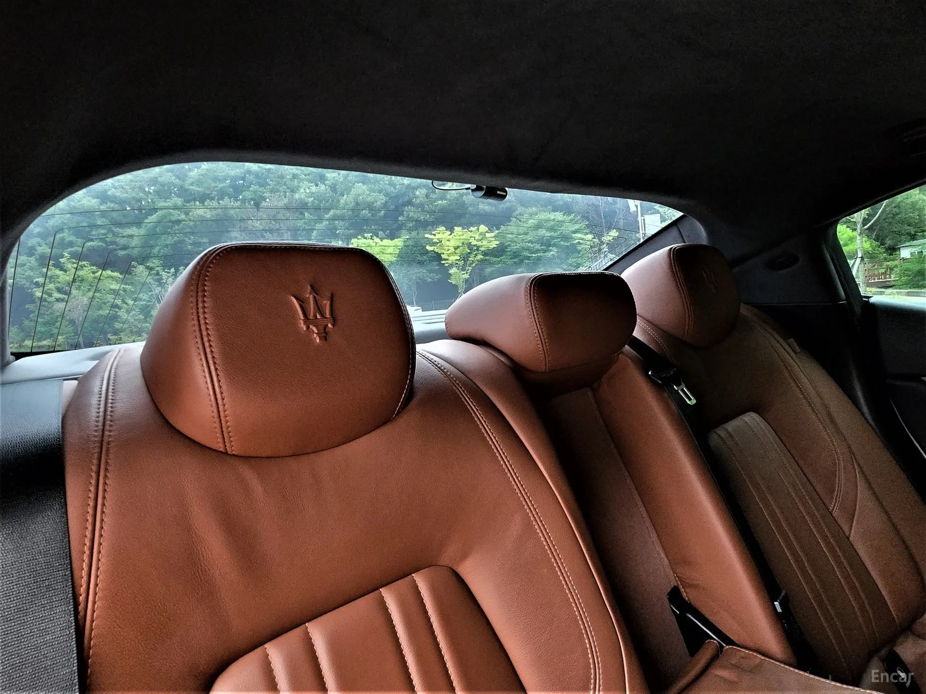 Maserati Ghibli превью 16