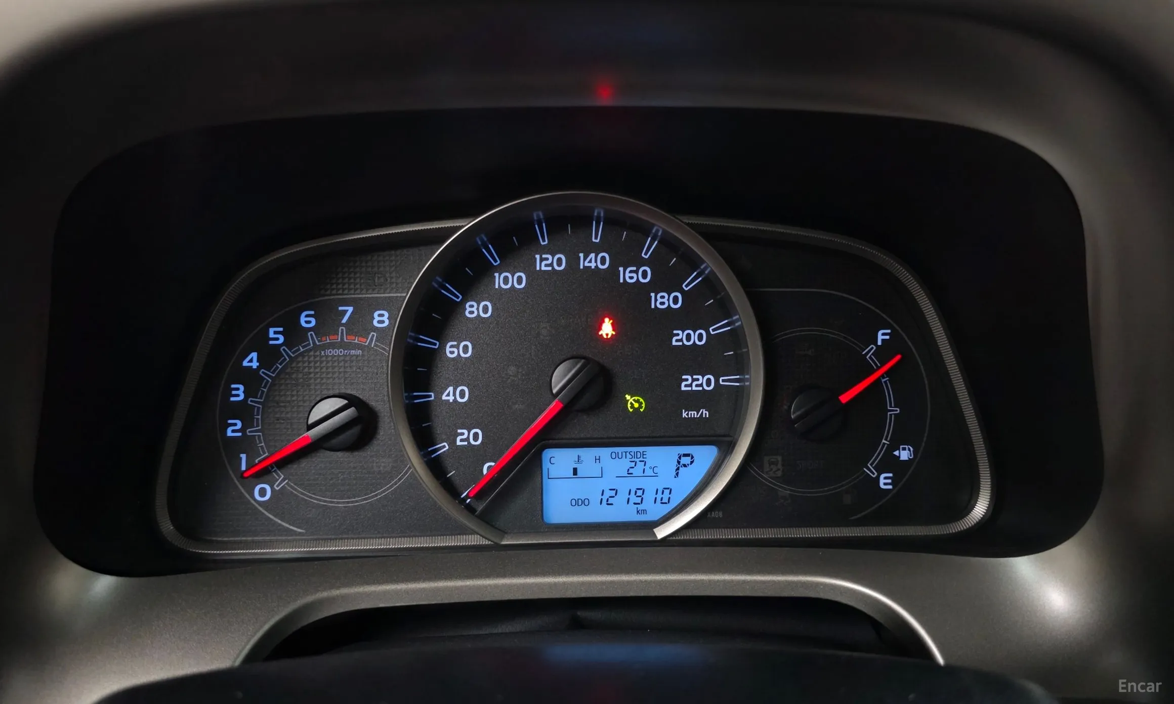 Toyota RAV4 превью 8