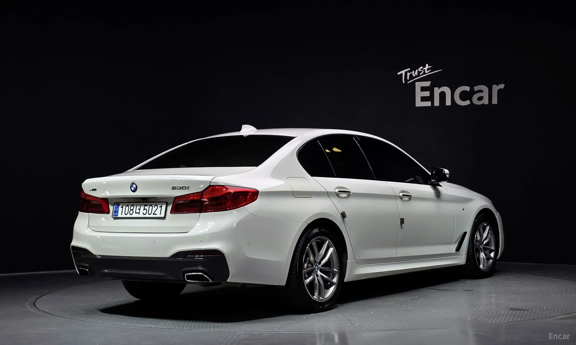 BMW 5 Series (G30)