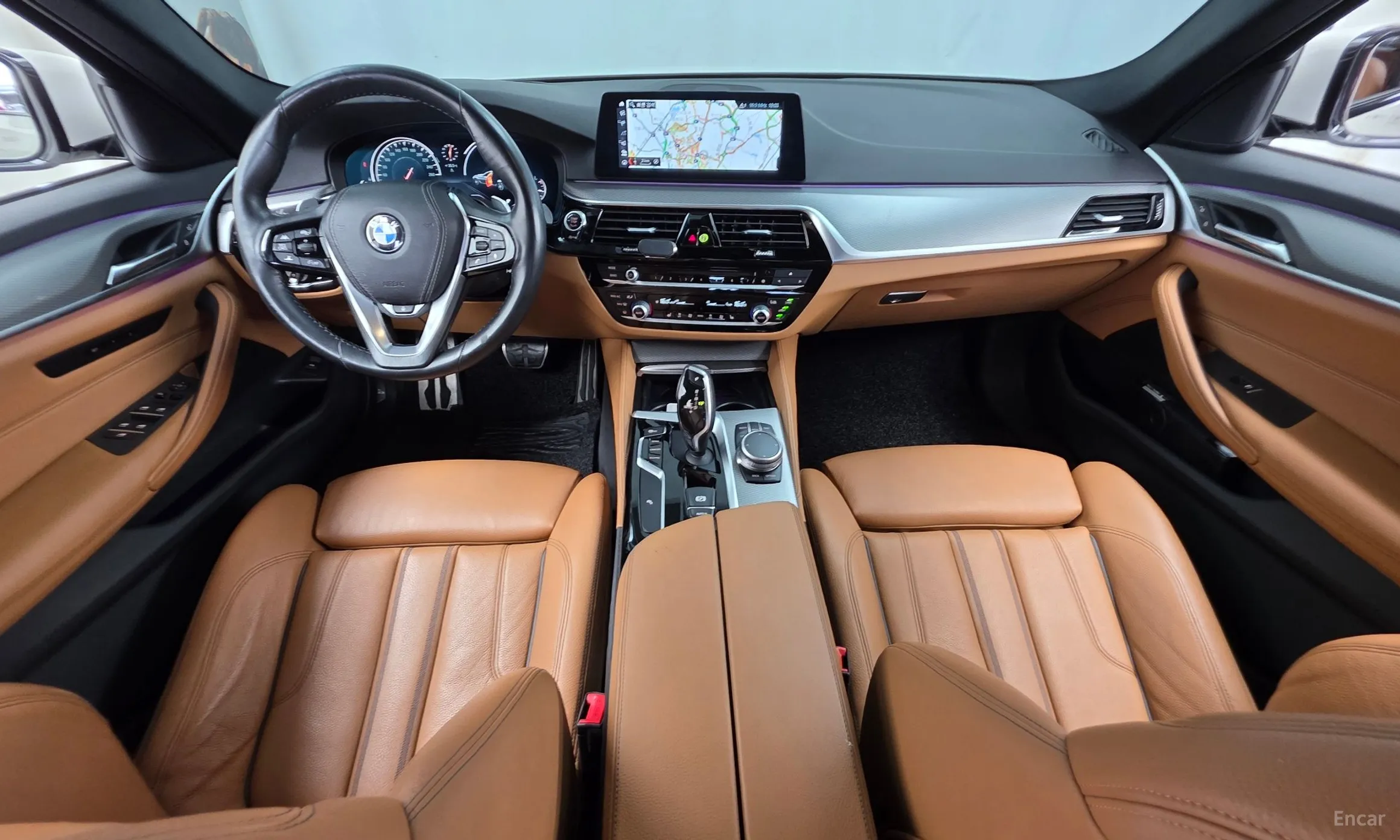 BMW 5 Series (G30) превью 7