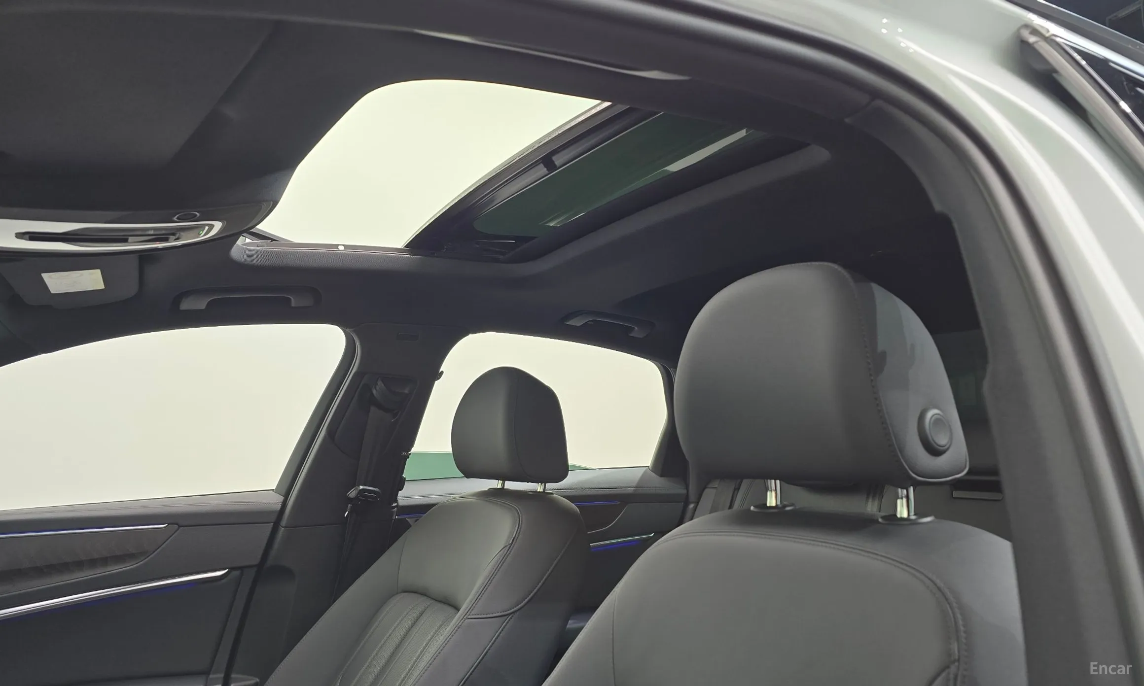Audi A6 (C8) превью 16