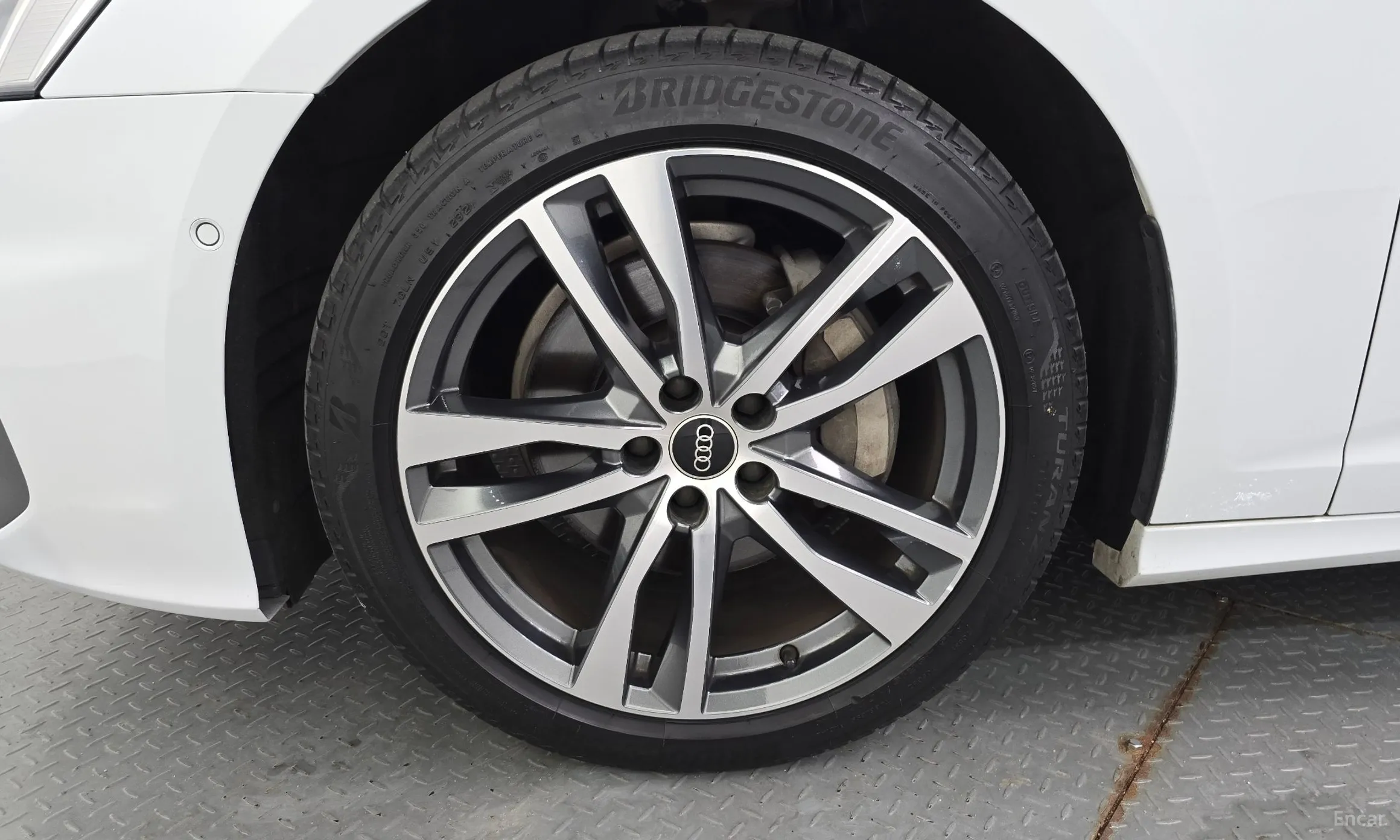 Audi A6 (C8) превью 5