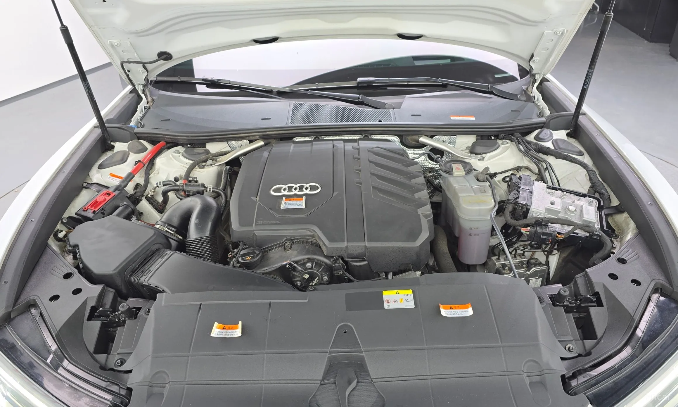 Audi A6 (C8) превью 6