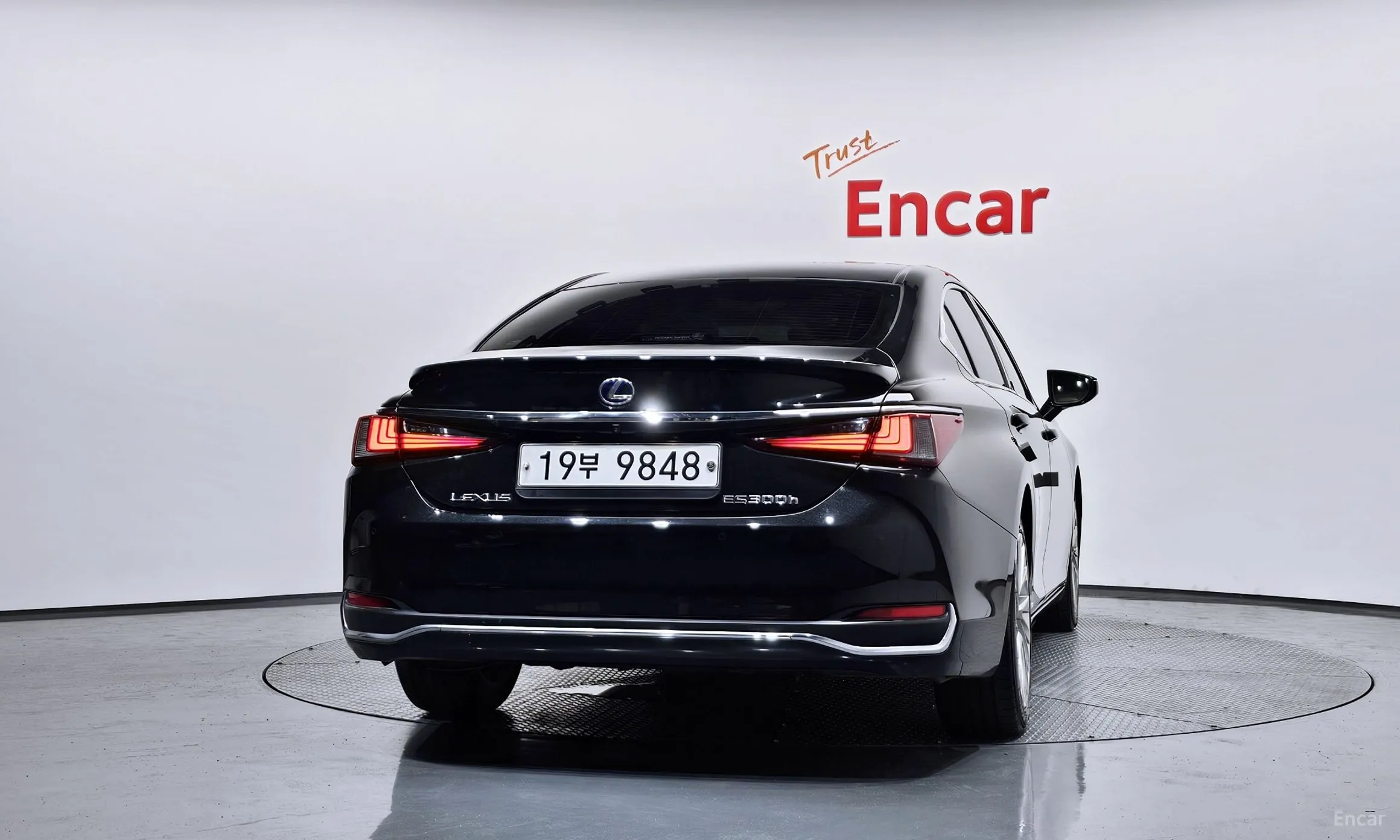 Lexus ES300h 7th Generation превью 4