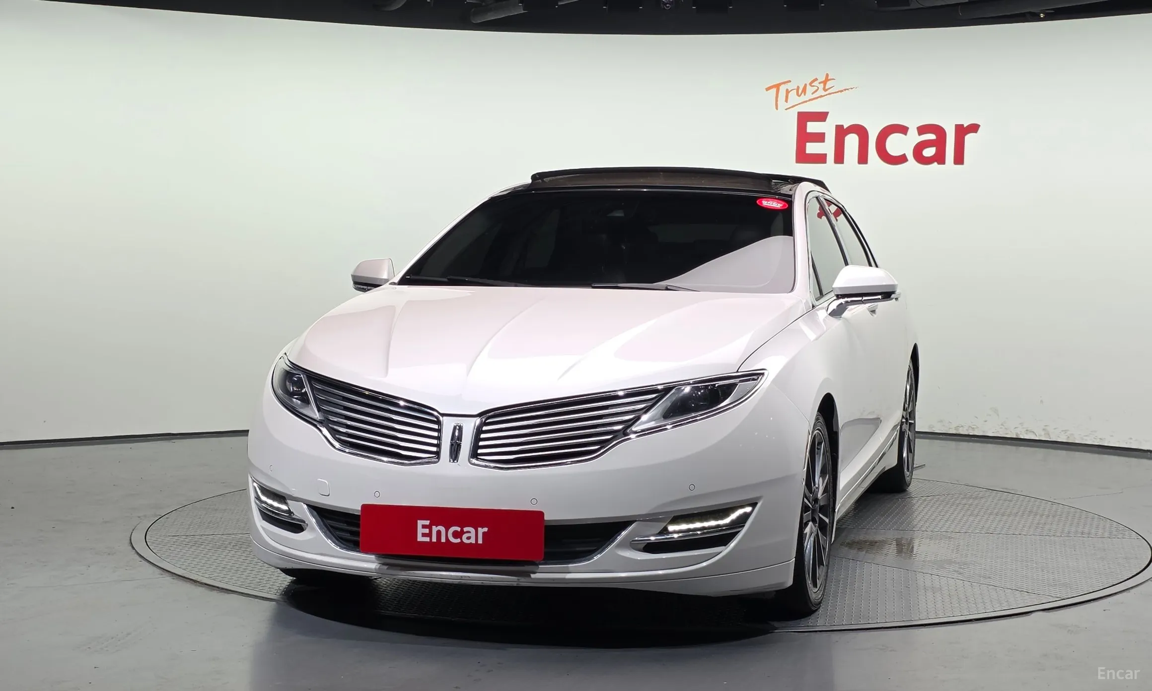 Lincoln New MKZ превью 3