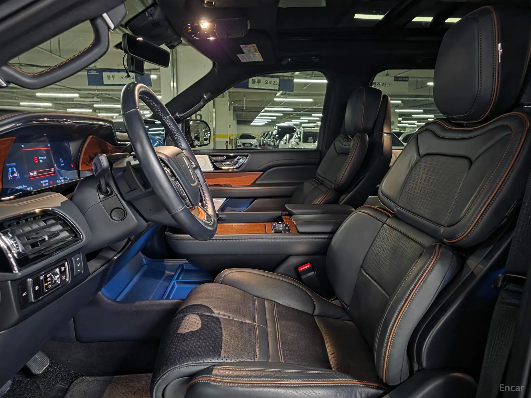 Lincoln Navigator 4th generation превью 13