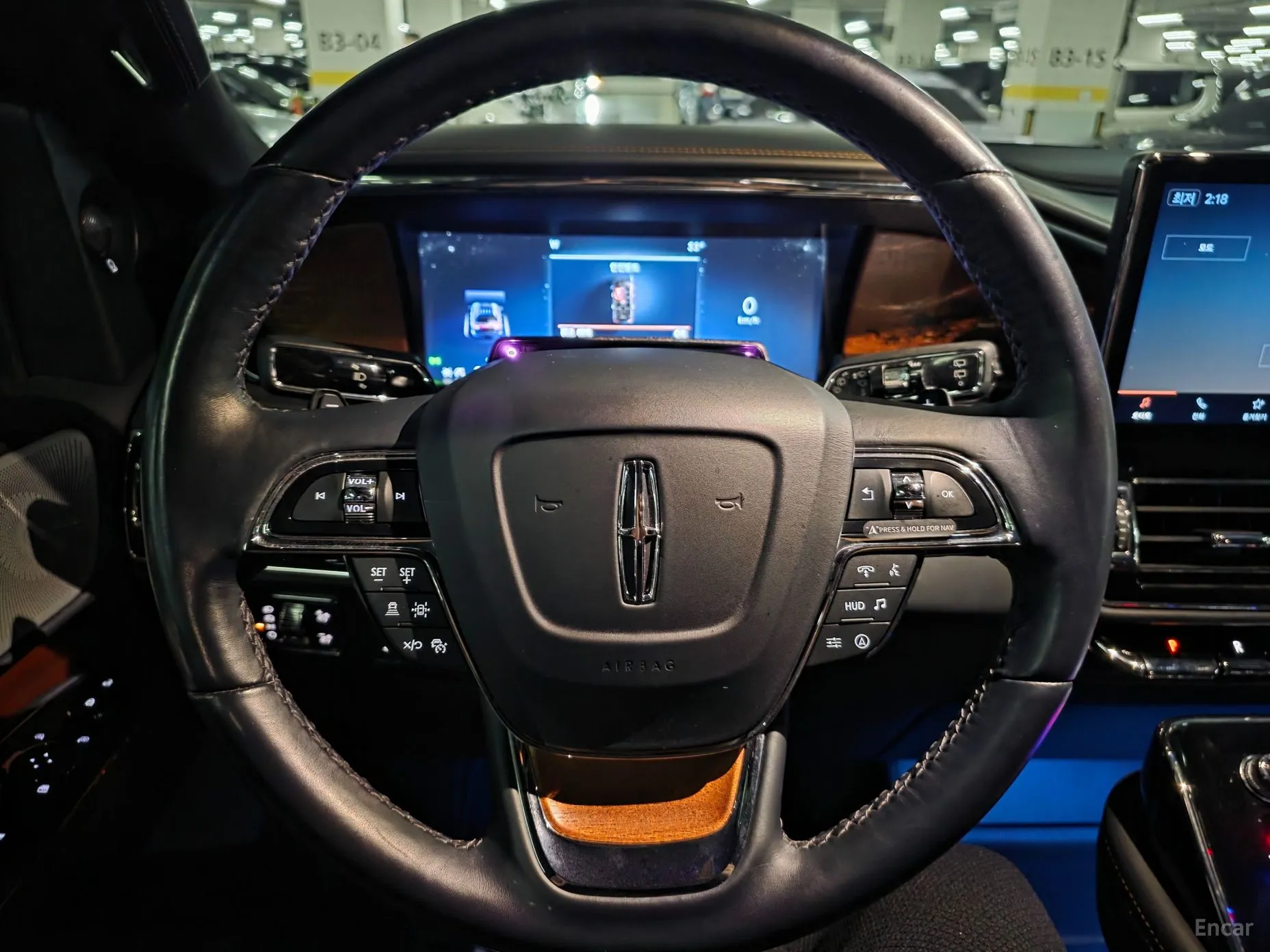 Lincoln Navigator 4th generation превью 14
