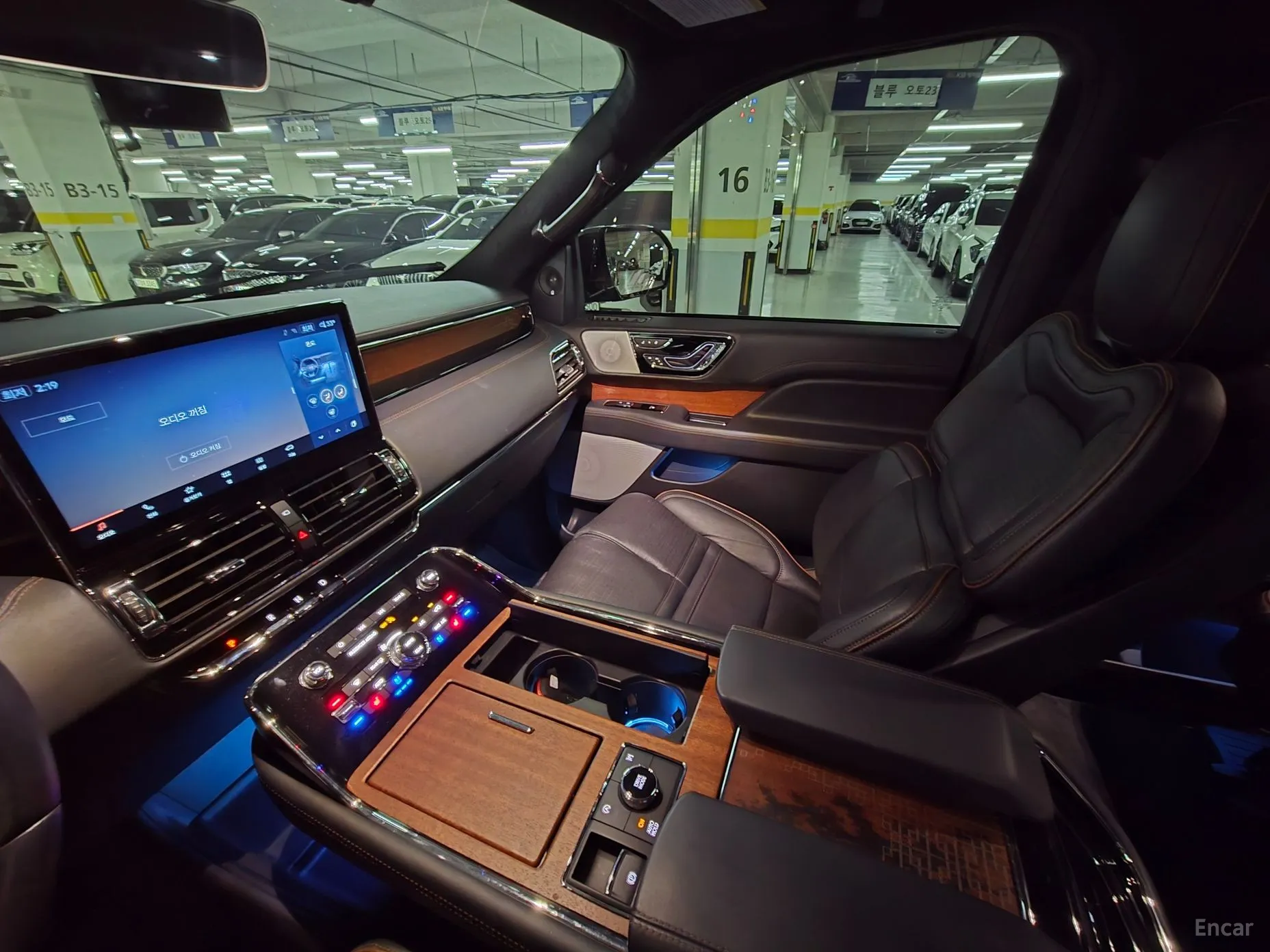 Lincoln Navigator 4th generation превью 20