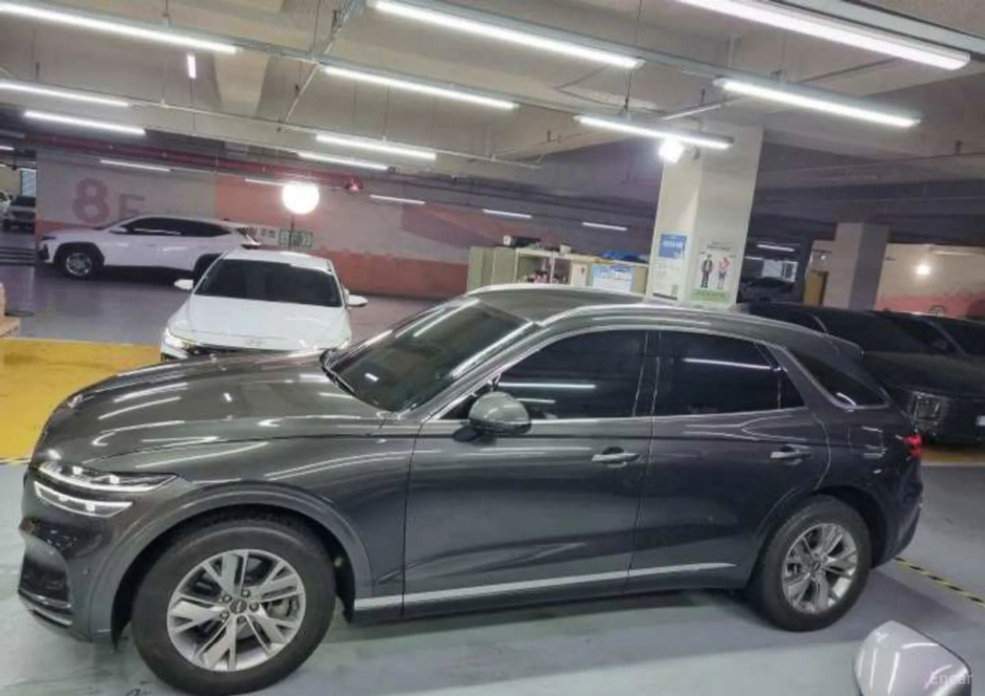 Genesis GV70 превью 10