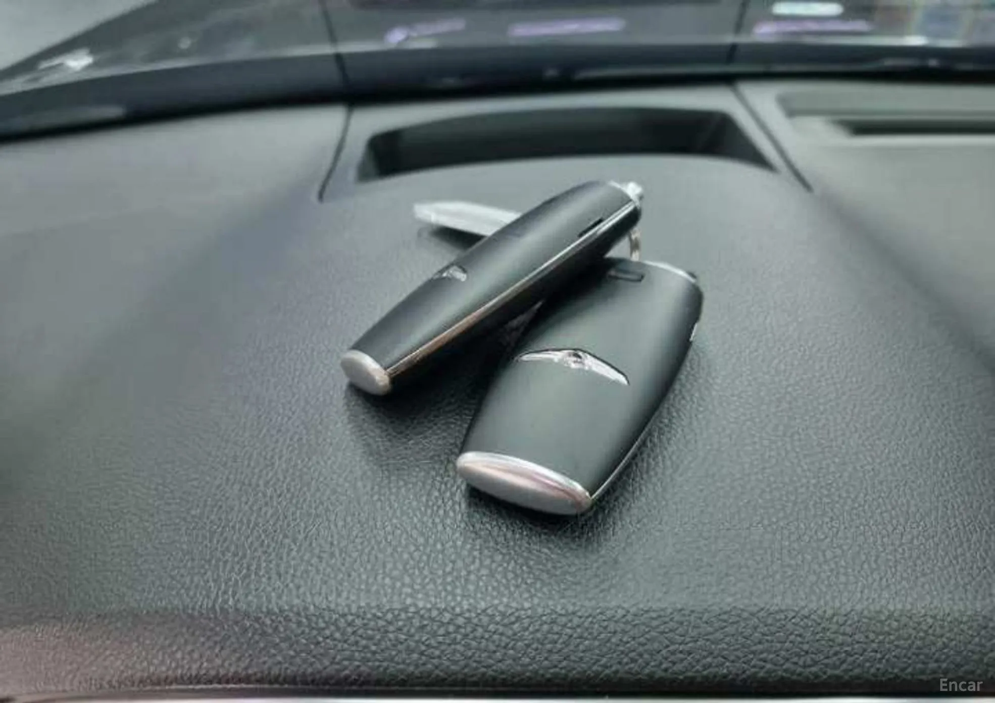 Genesis GV70 превью 13