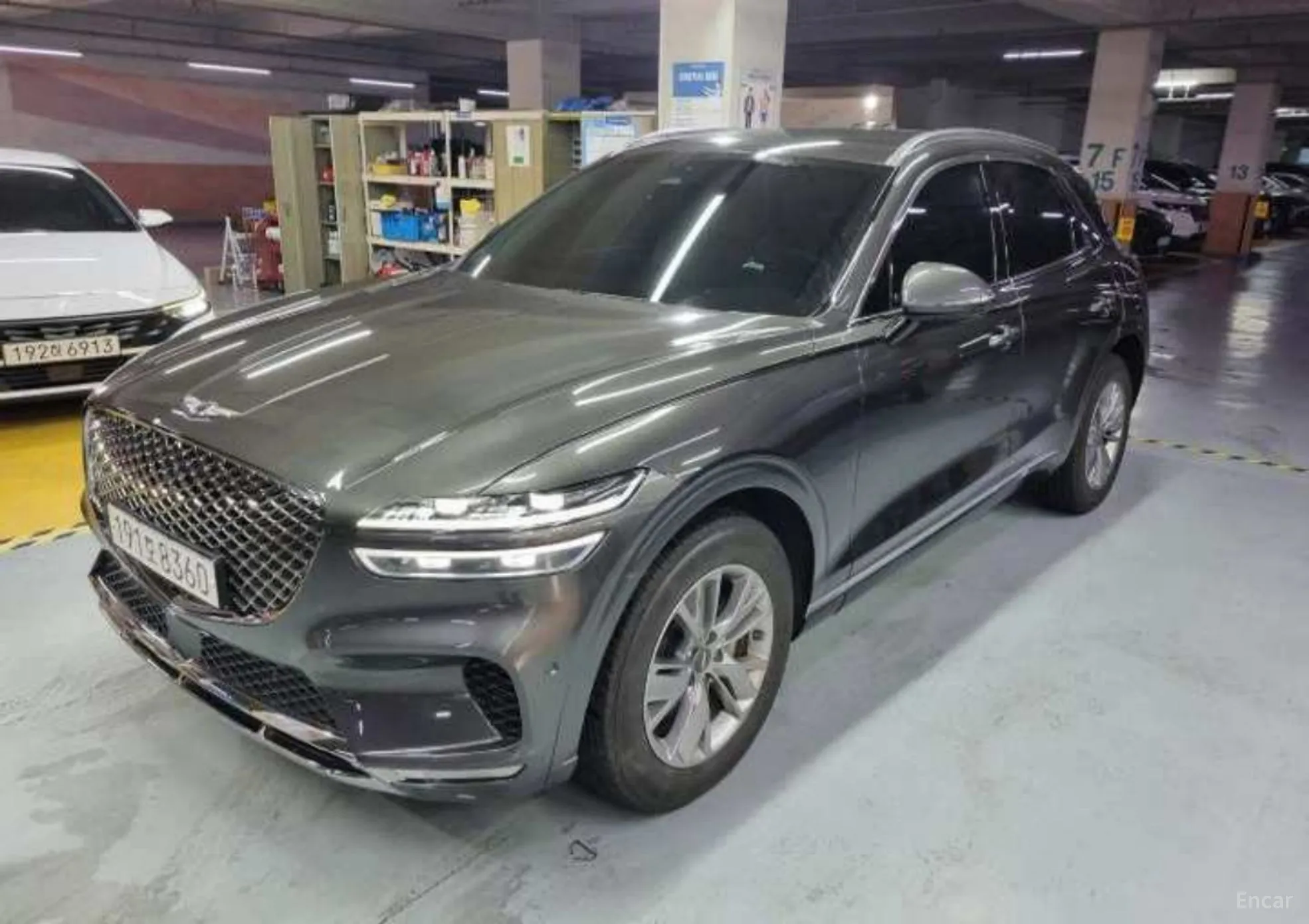 Genesis GV70 превью 2