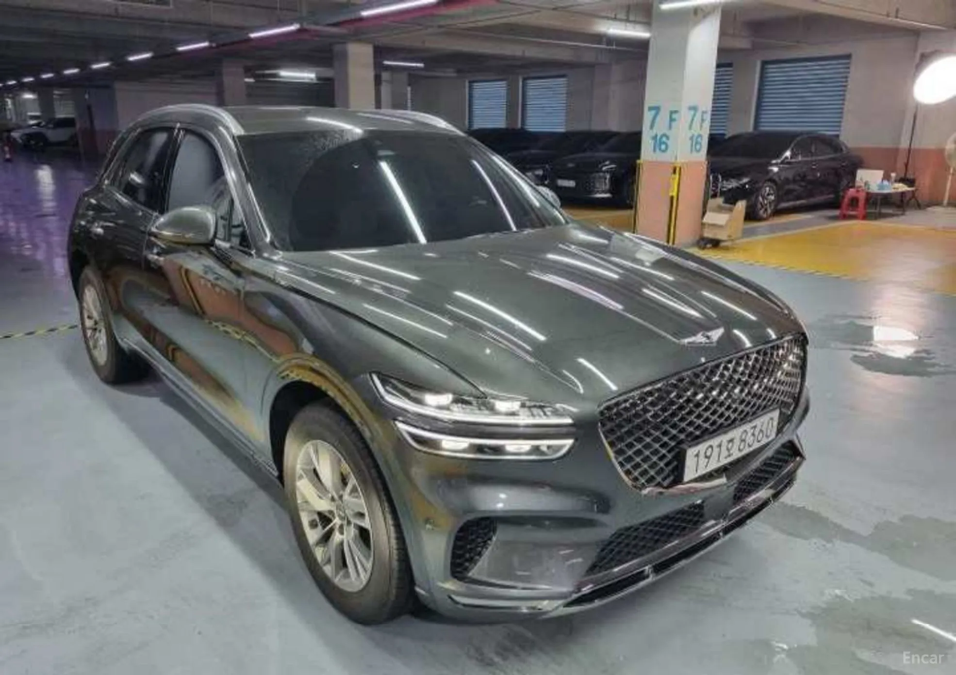Genesis GV70 превью 9