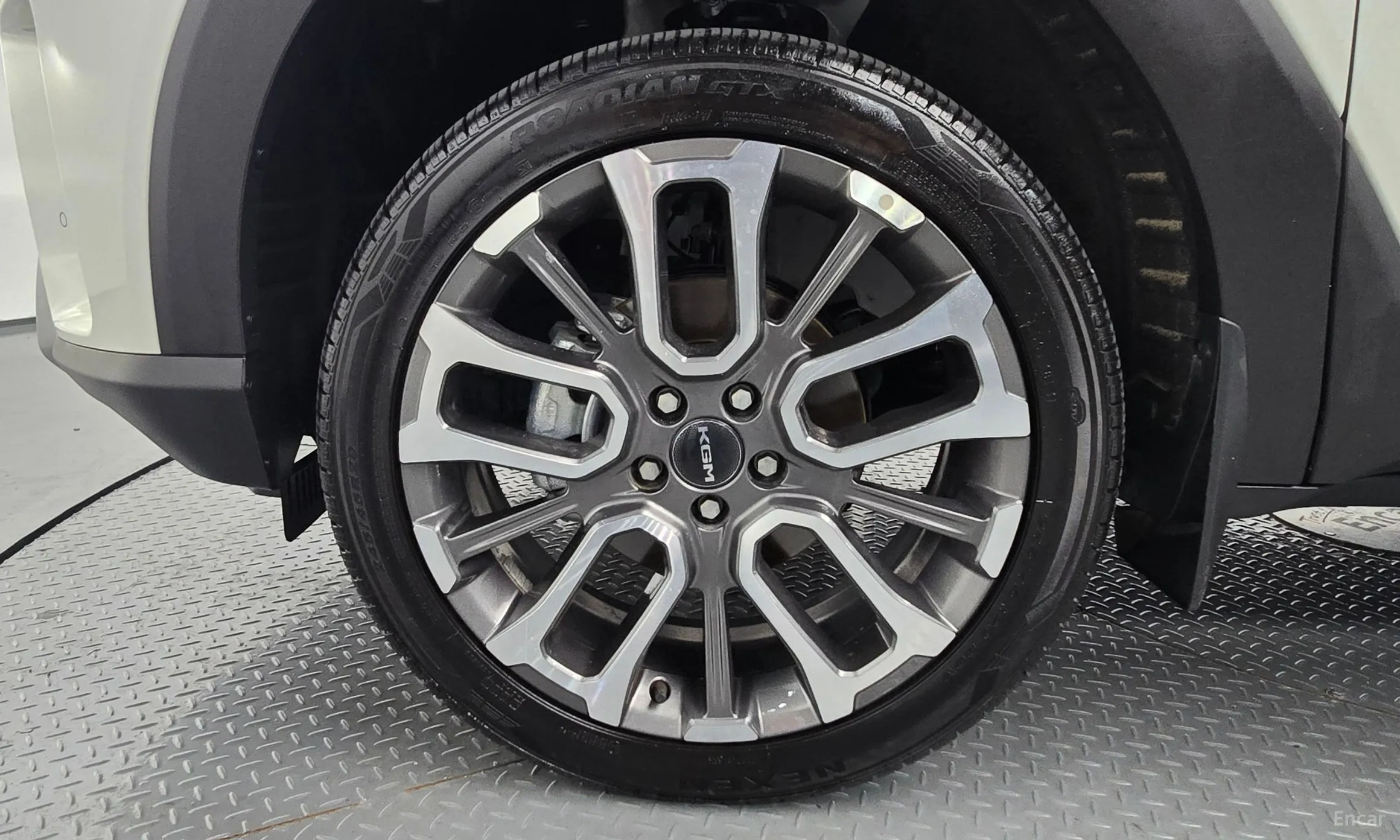 KG Mobility (SsangYong) The New Torres превью 5