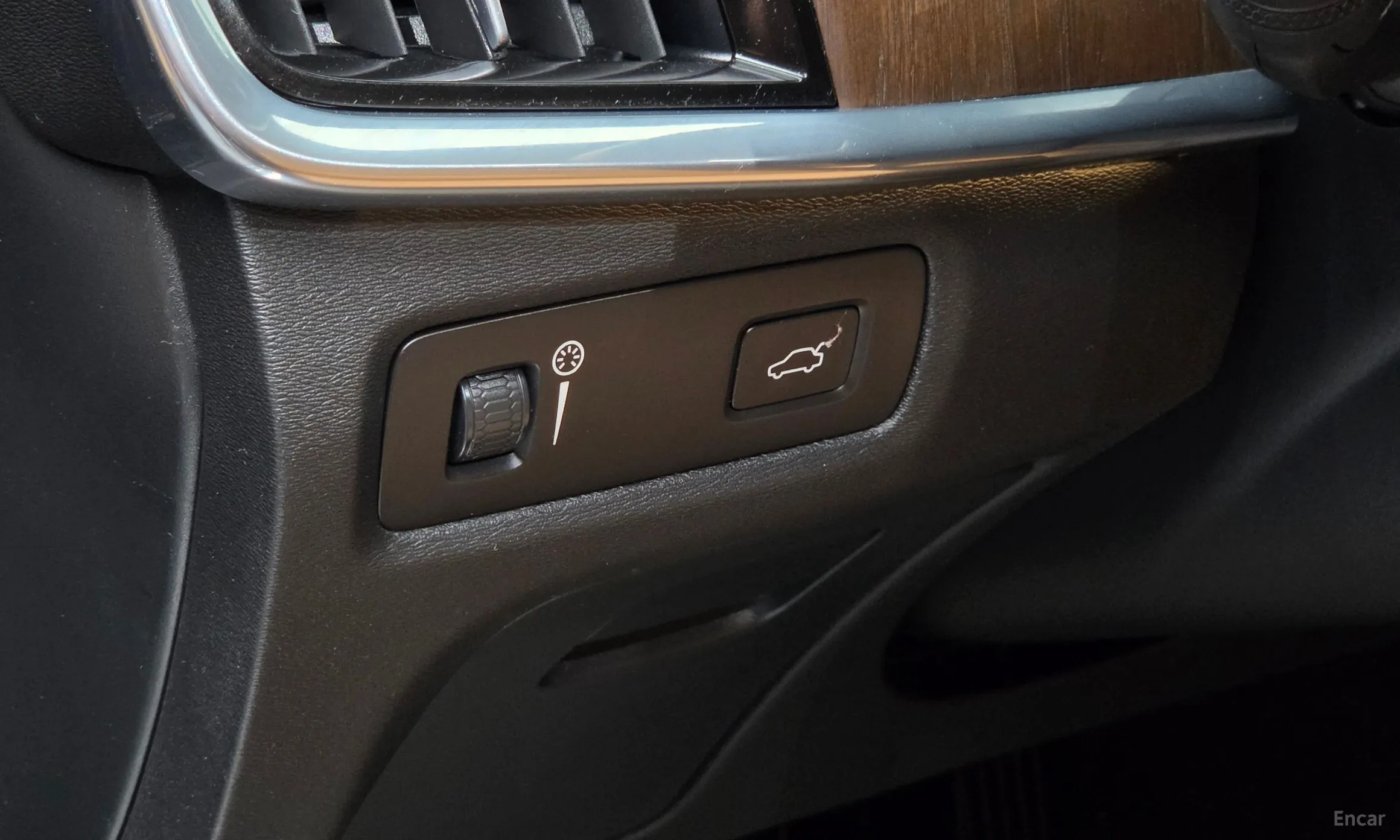 Volvo S90 превью 15