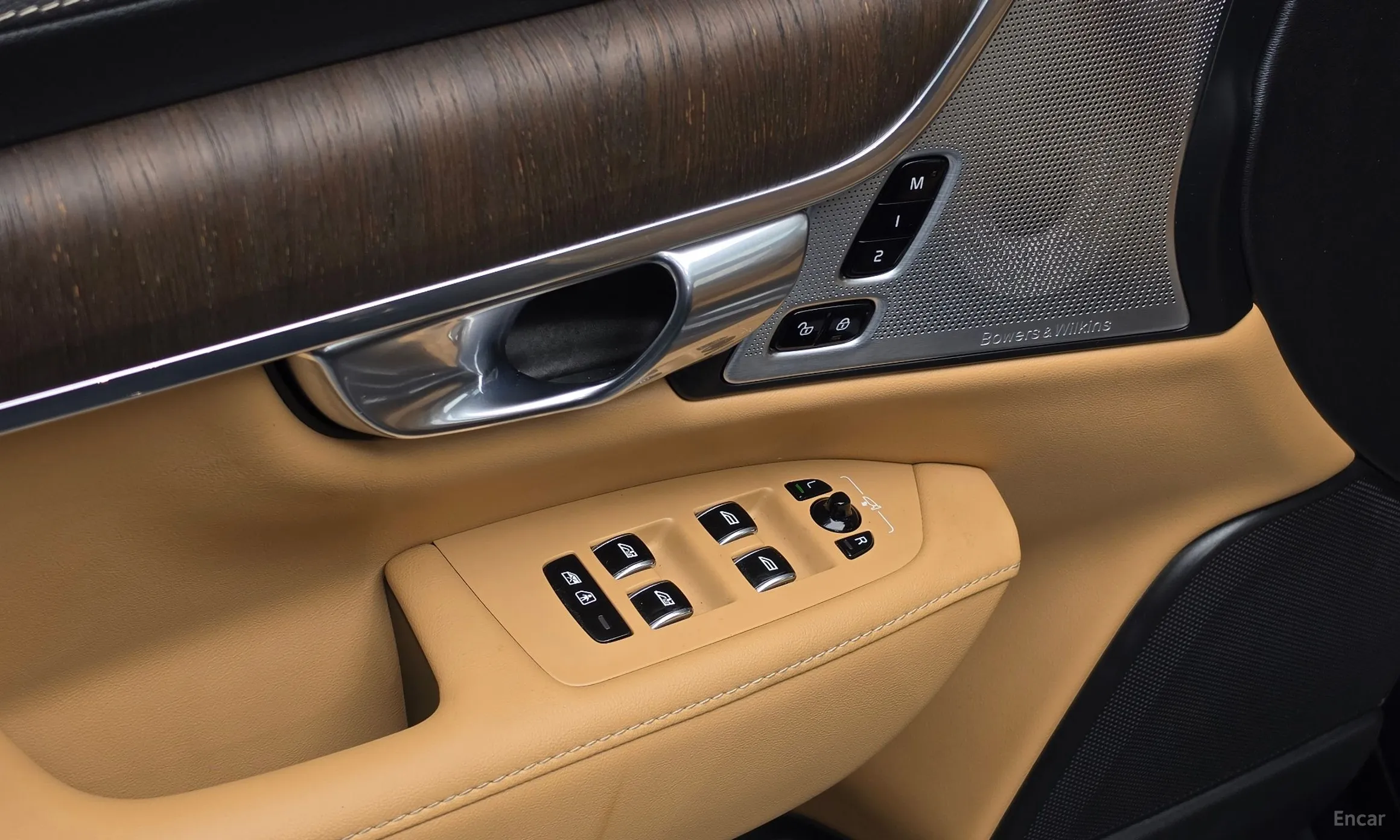 Volvo S90 превью 19