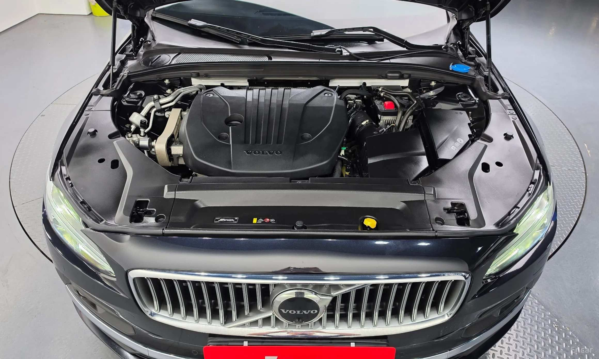 Volvo S90 превью 6