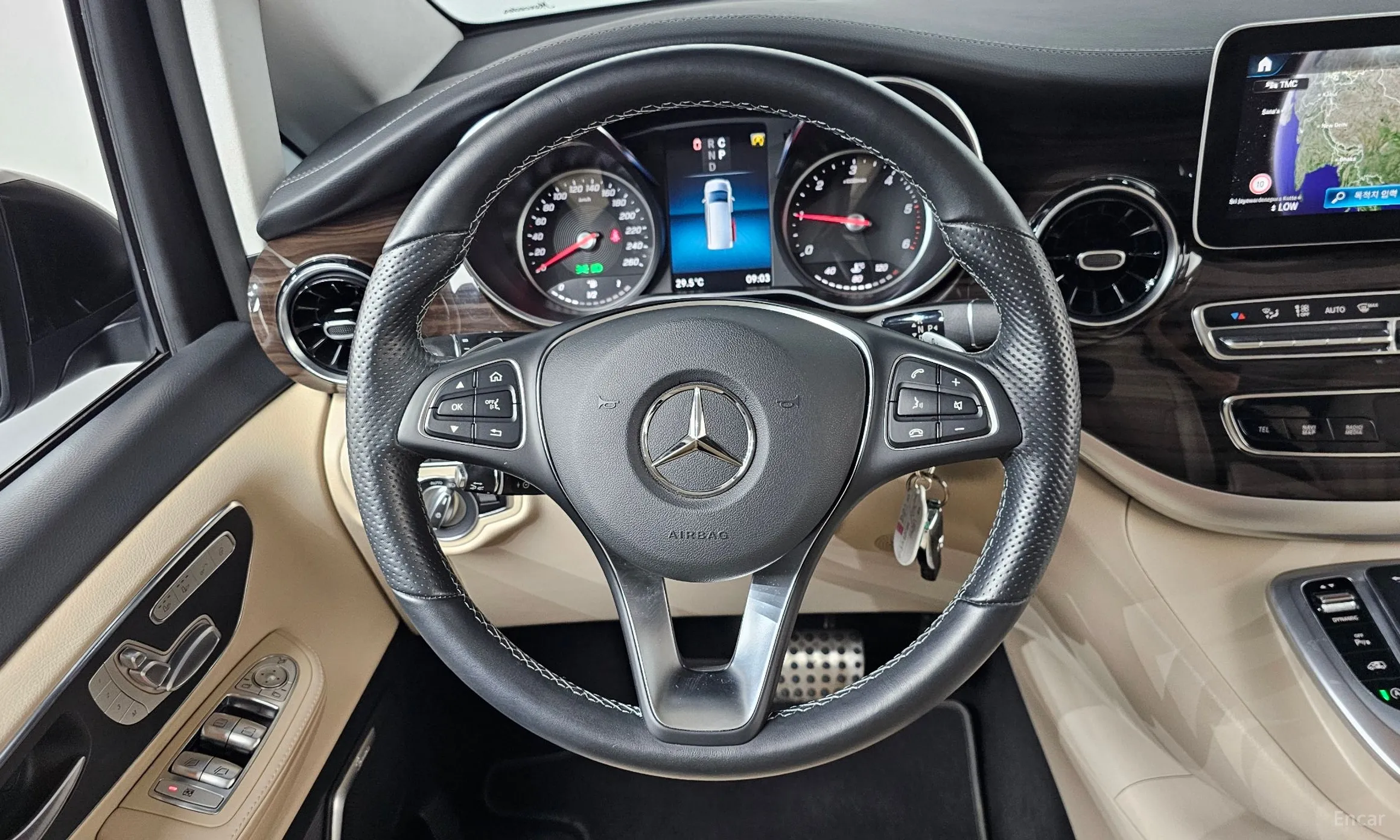 Mercedes Benz V-Class превью 12