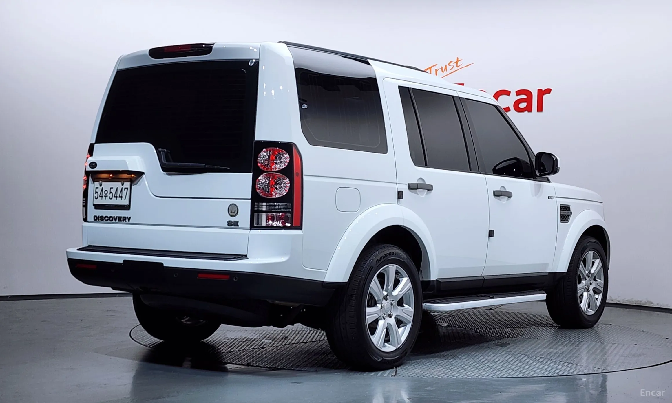 Land Rover Discovery 4