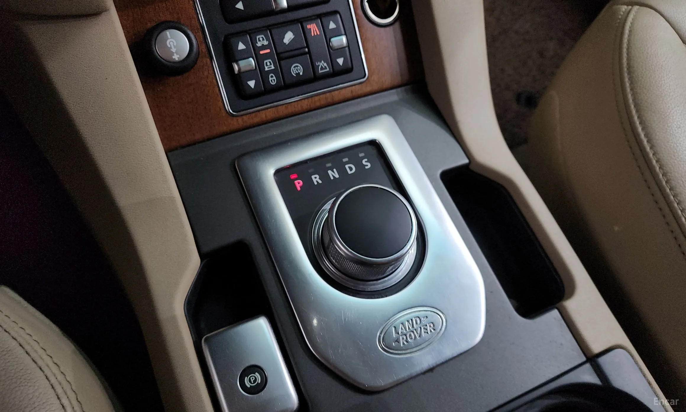 Land Rover Discovery 4 превью 9