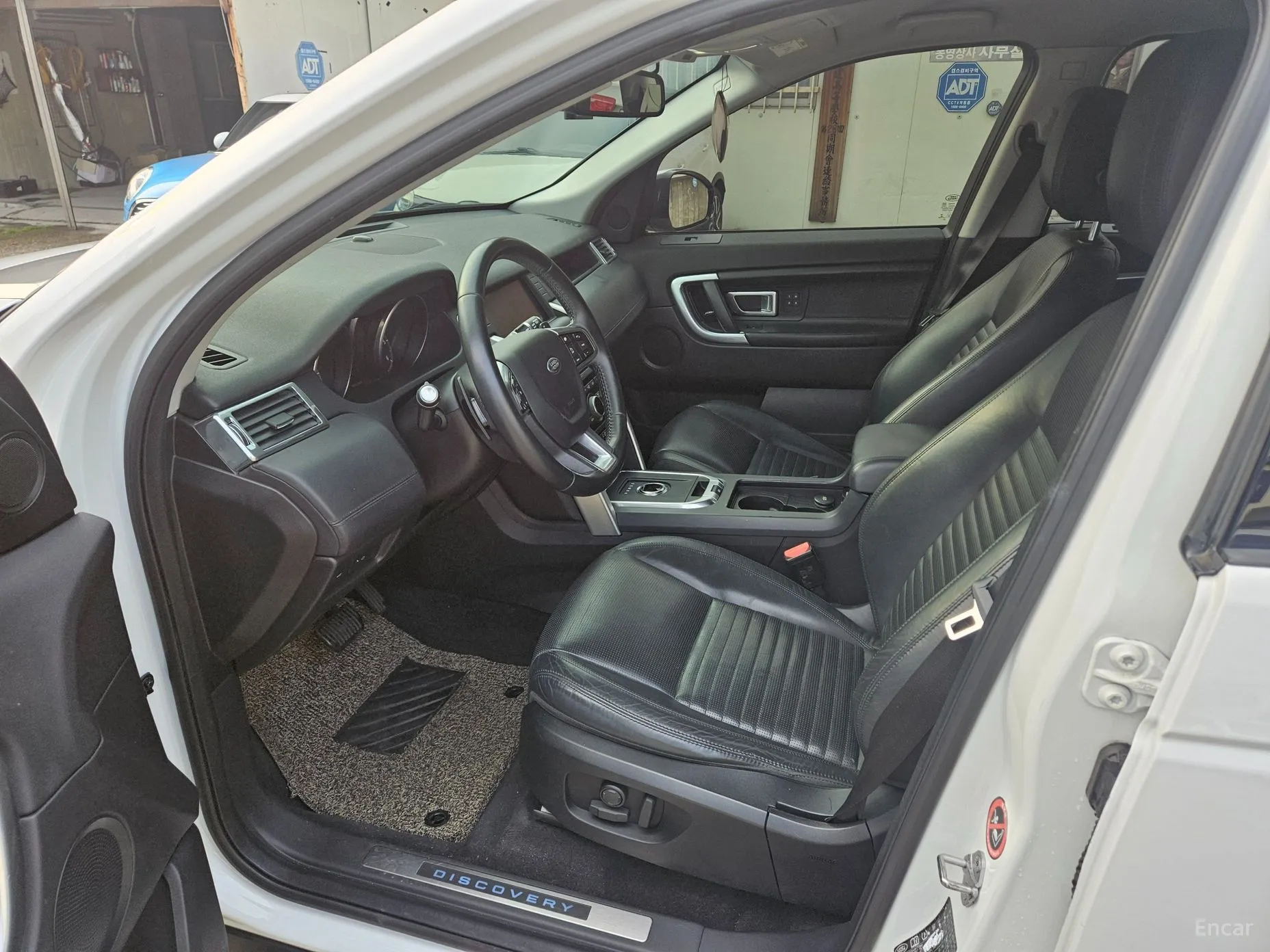 Land Rover Discovery Sports превью 7
