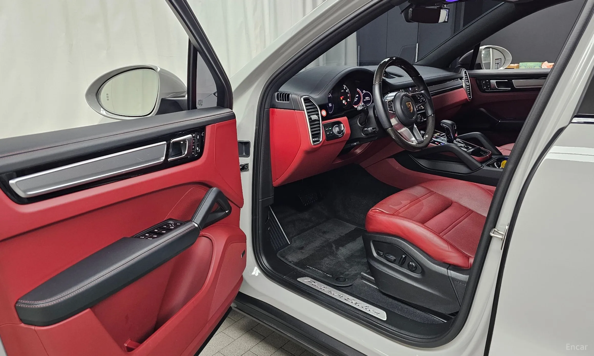 Porsche Cayenne (PO536) превью 10