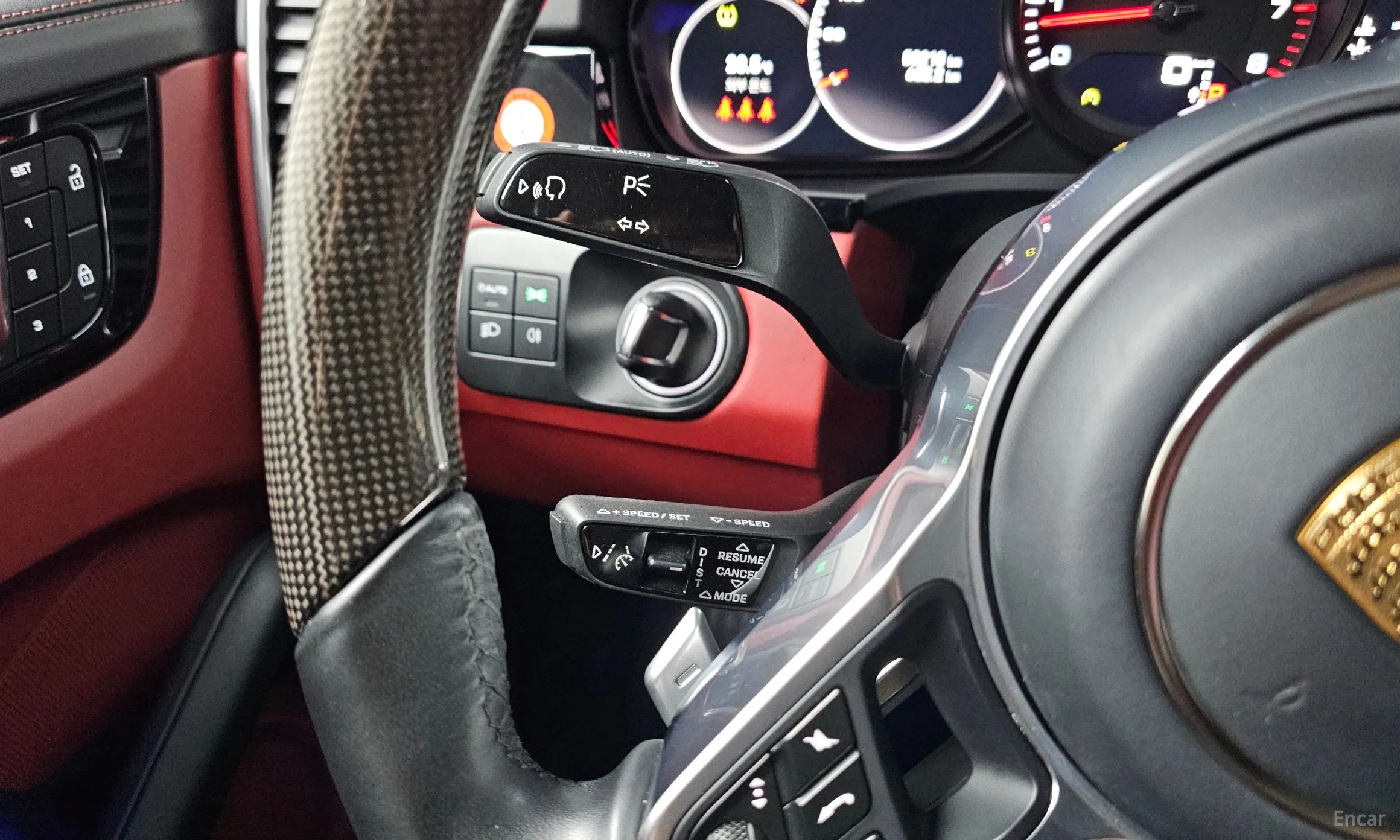 Porsche Cayenne (PO536) превью 15