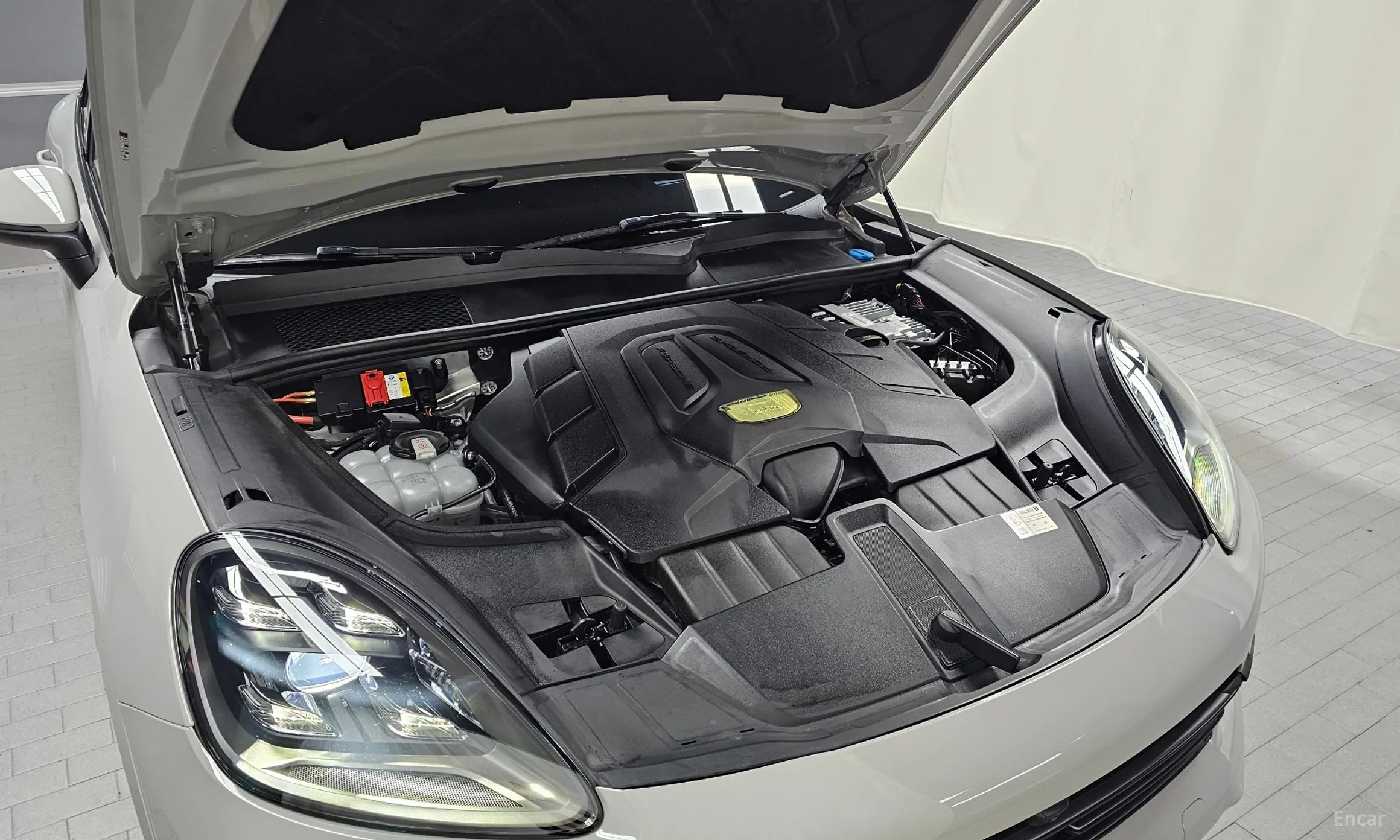 Porsche Cayenne (PO536) превью 6