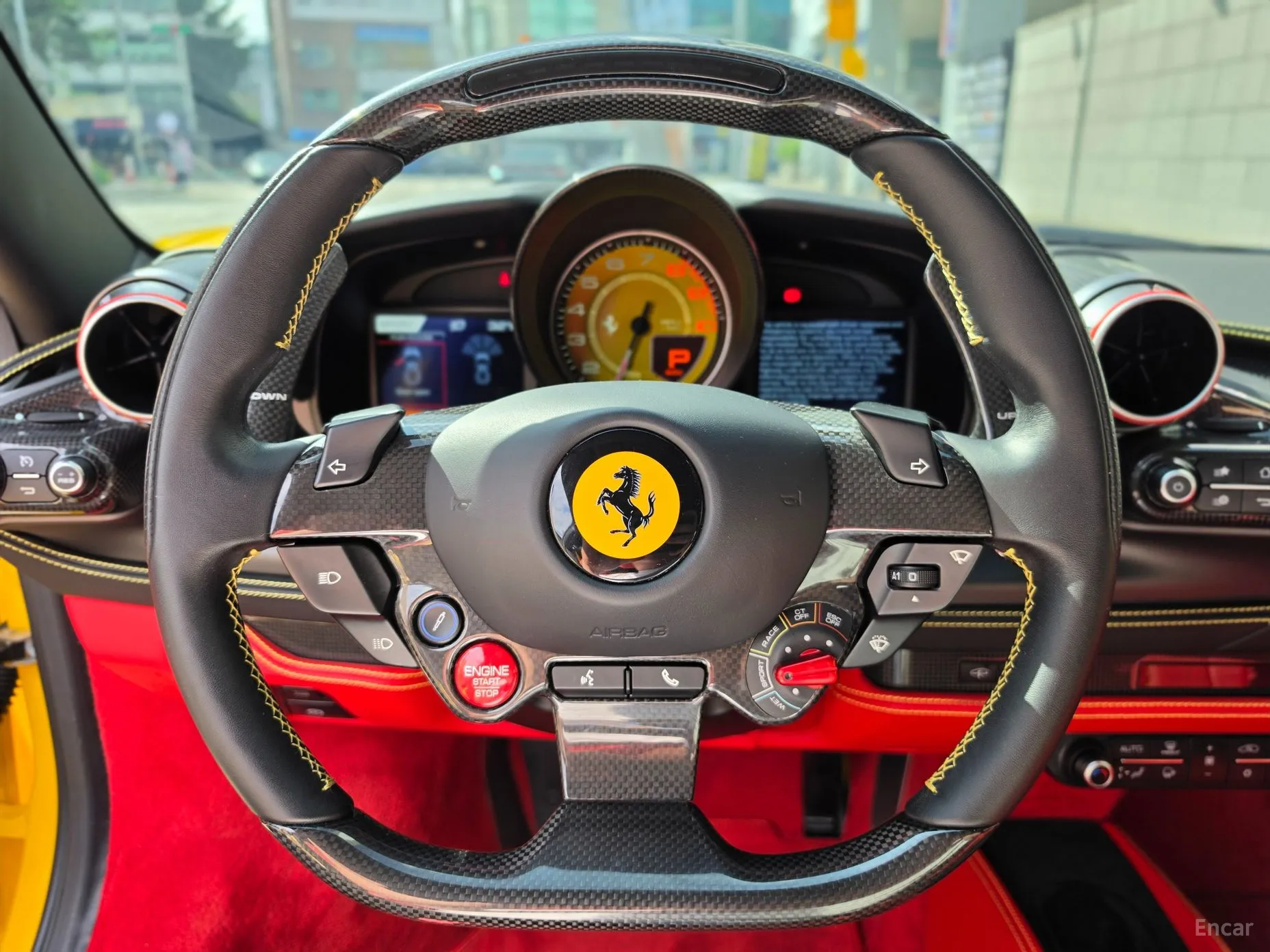 Ferrari F8 Tributo превью 11