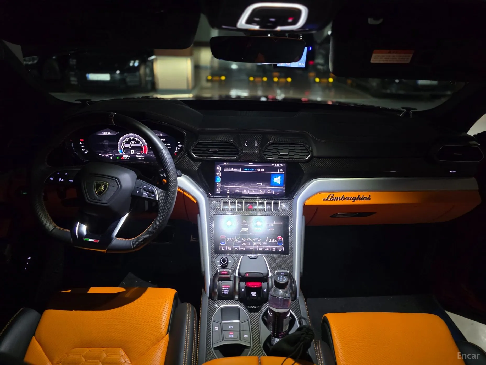 Lamborghini Urus превью 12