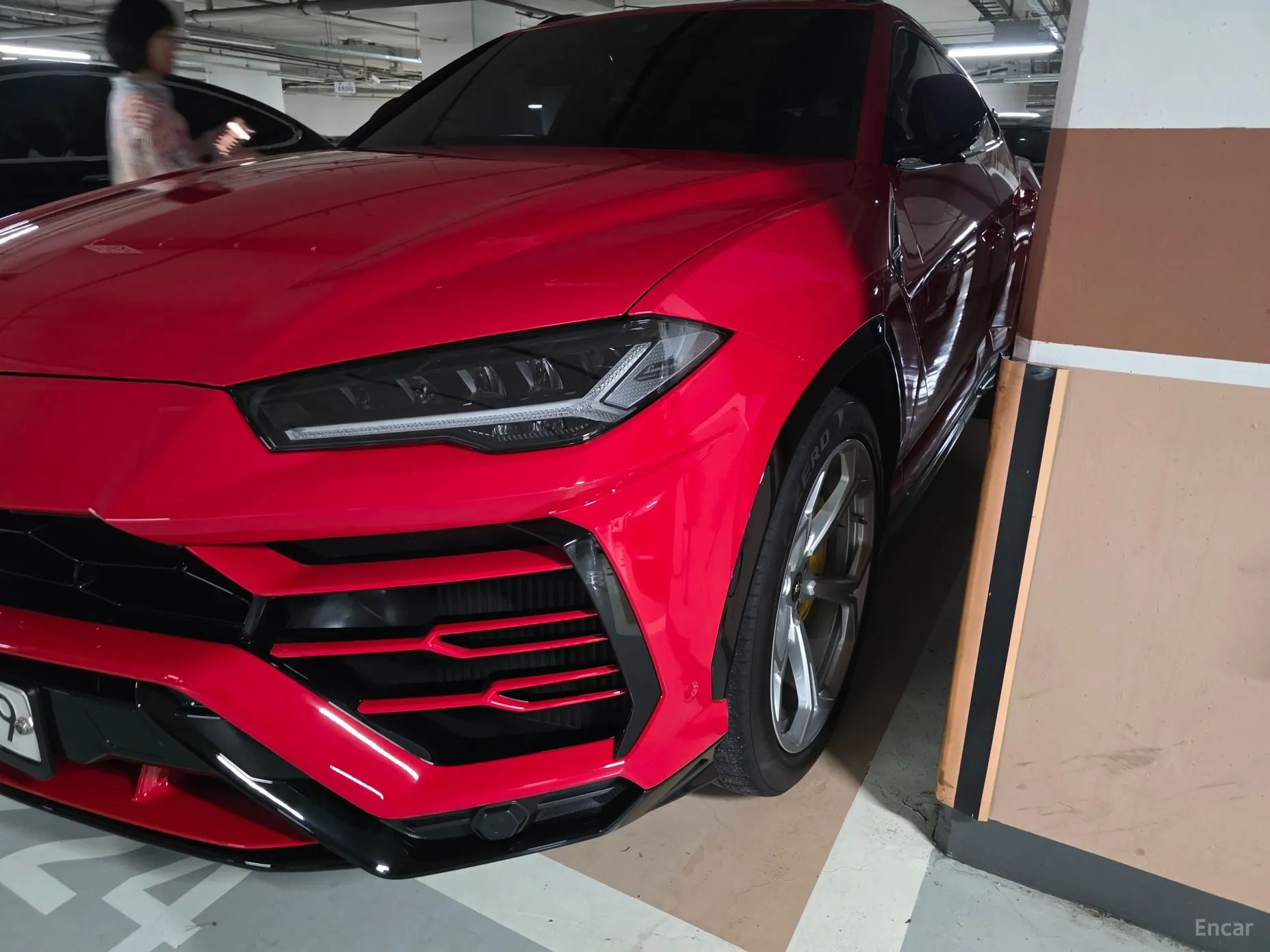 Lamborghini Urus превью 3