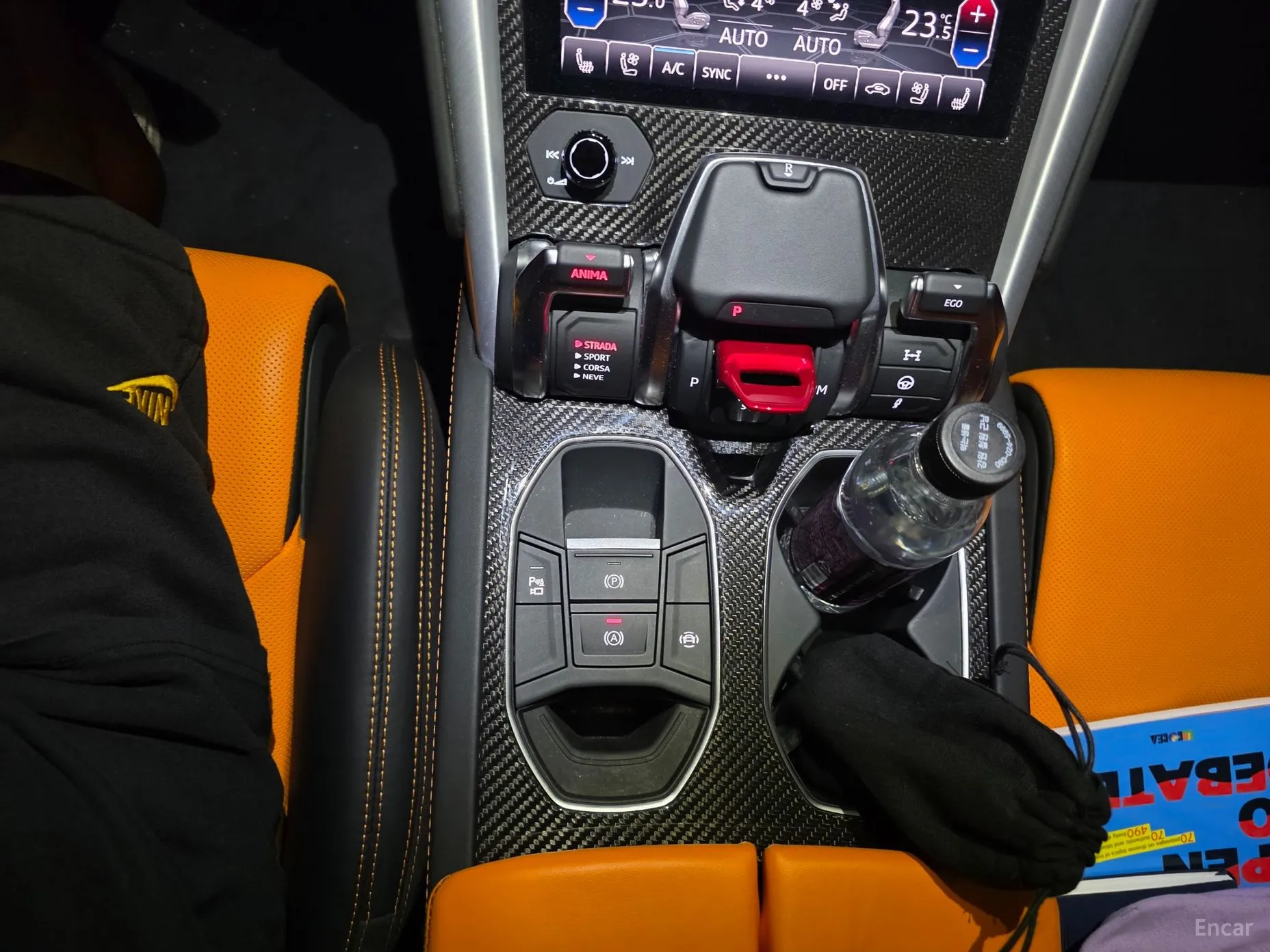 Lamborghini Urus превью 8