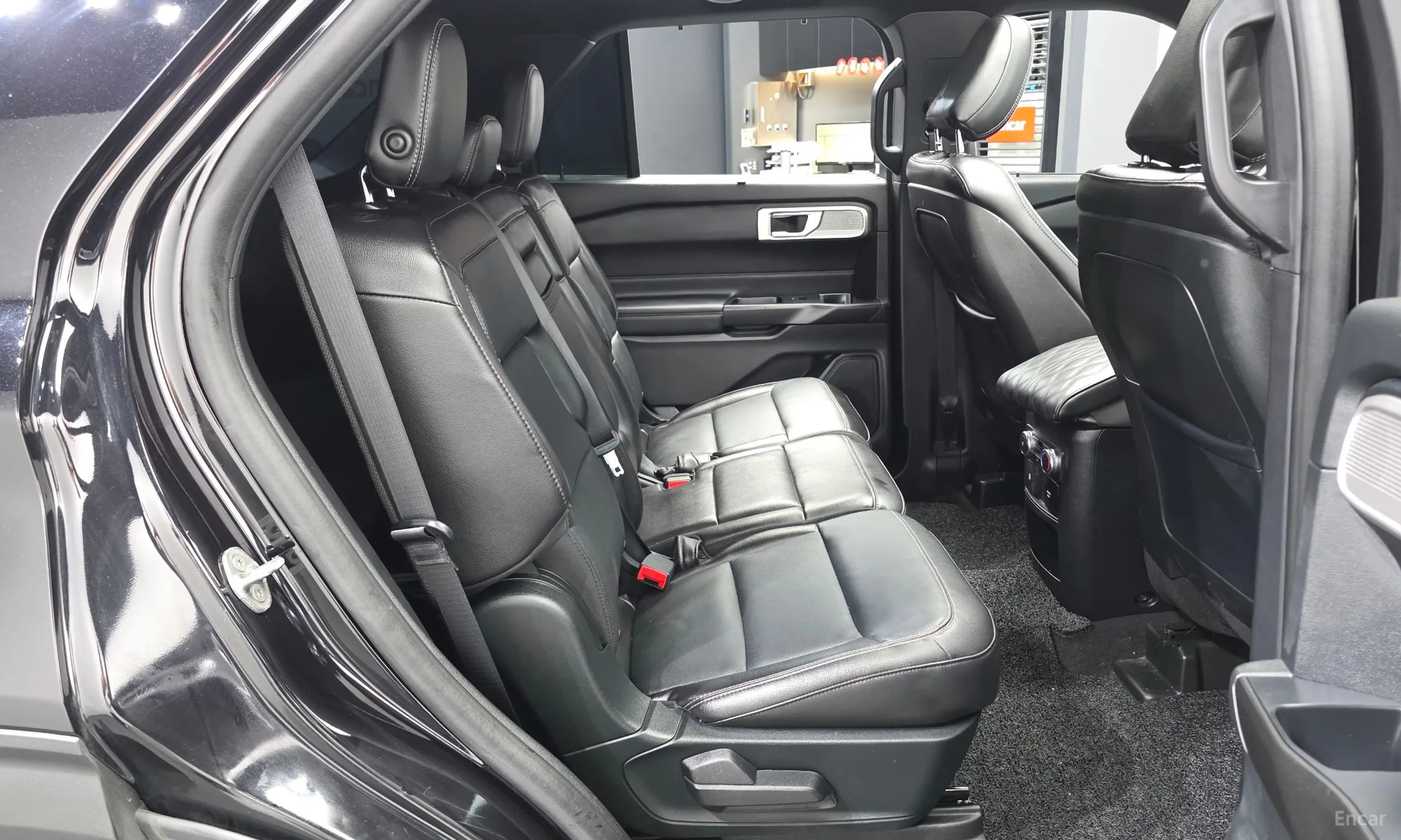 Ford Explorer 6th Generation превью 12