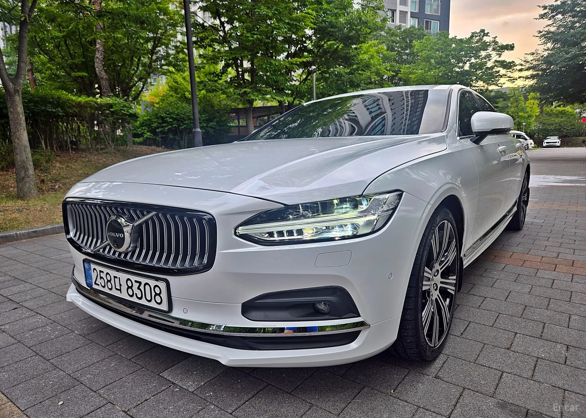 Volvo S90