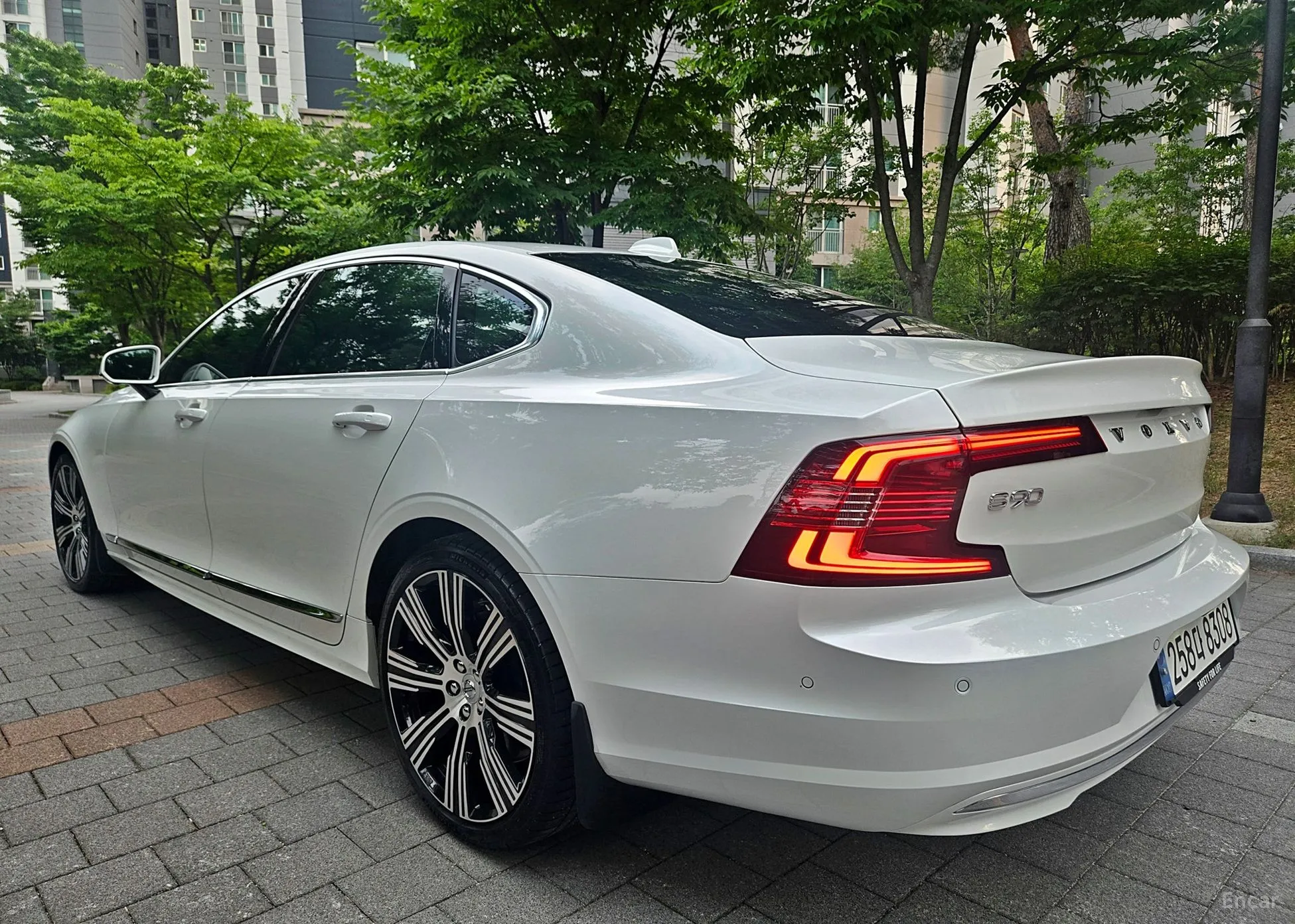 Volvo S90 превью 4