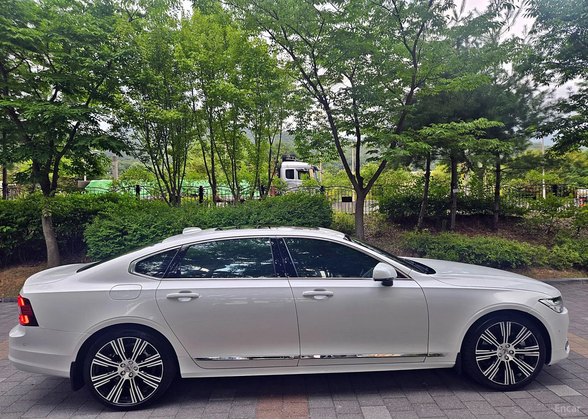 Volvo S90 превью 7